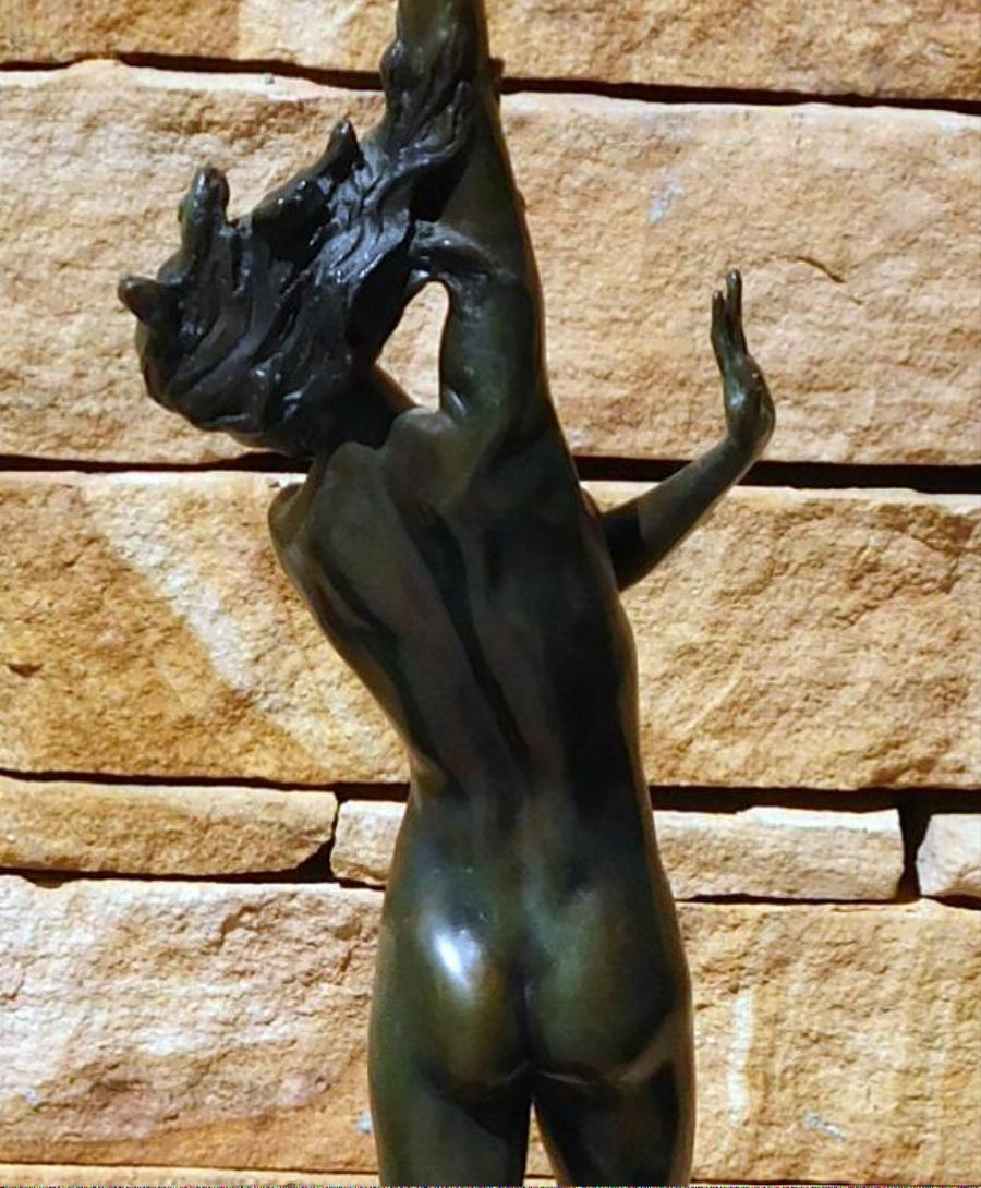 Harriet Frishmuth, Bronzeskulptur, 1925 –  „Crest of the Wave“ im Angebot 7