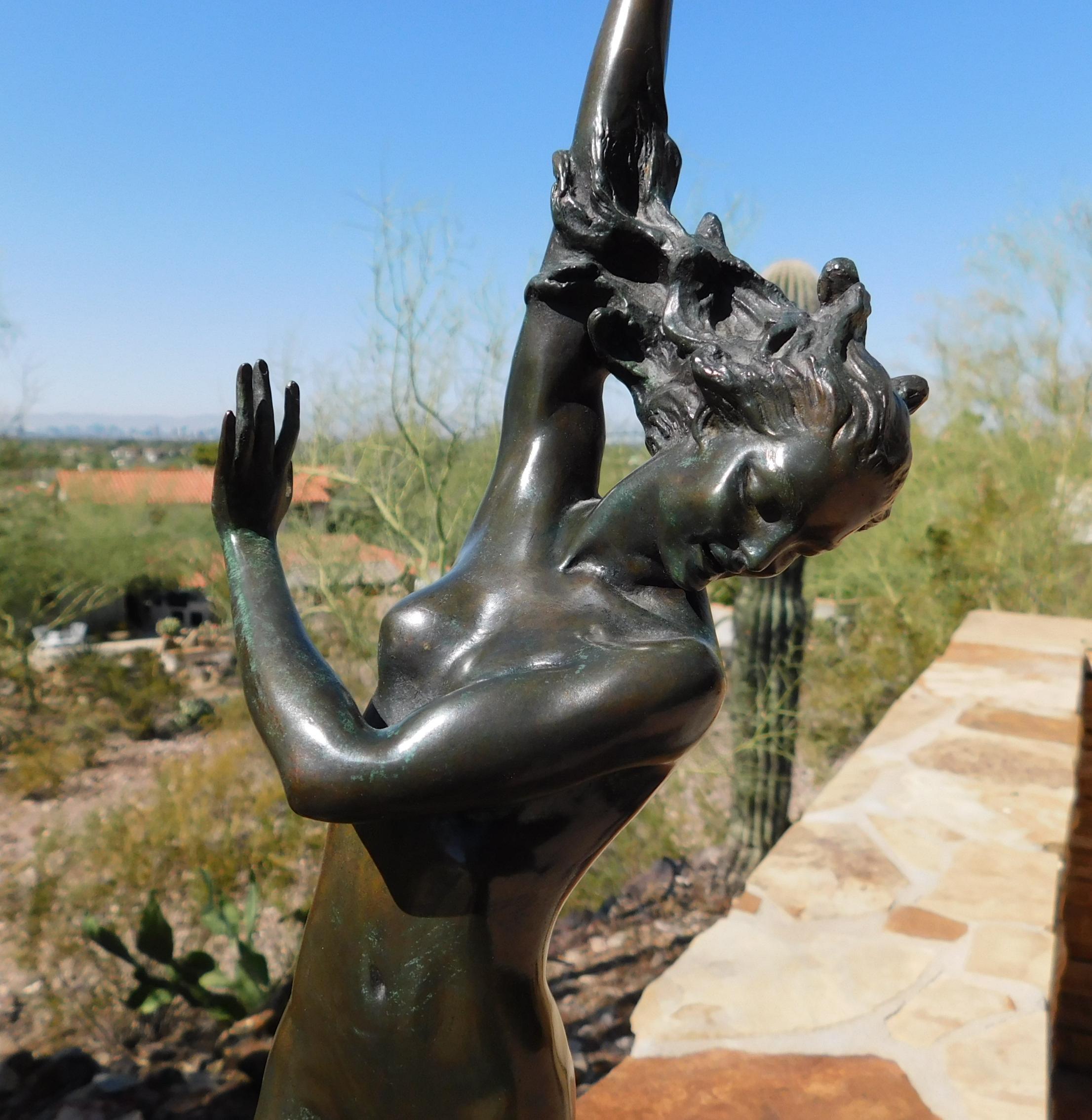 Harriet Frishmuth Bronzeskulptur, 1925 – „Crest of the Wave“ – Sculpture von Harriet Whitney Frishmuth