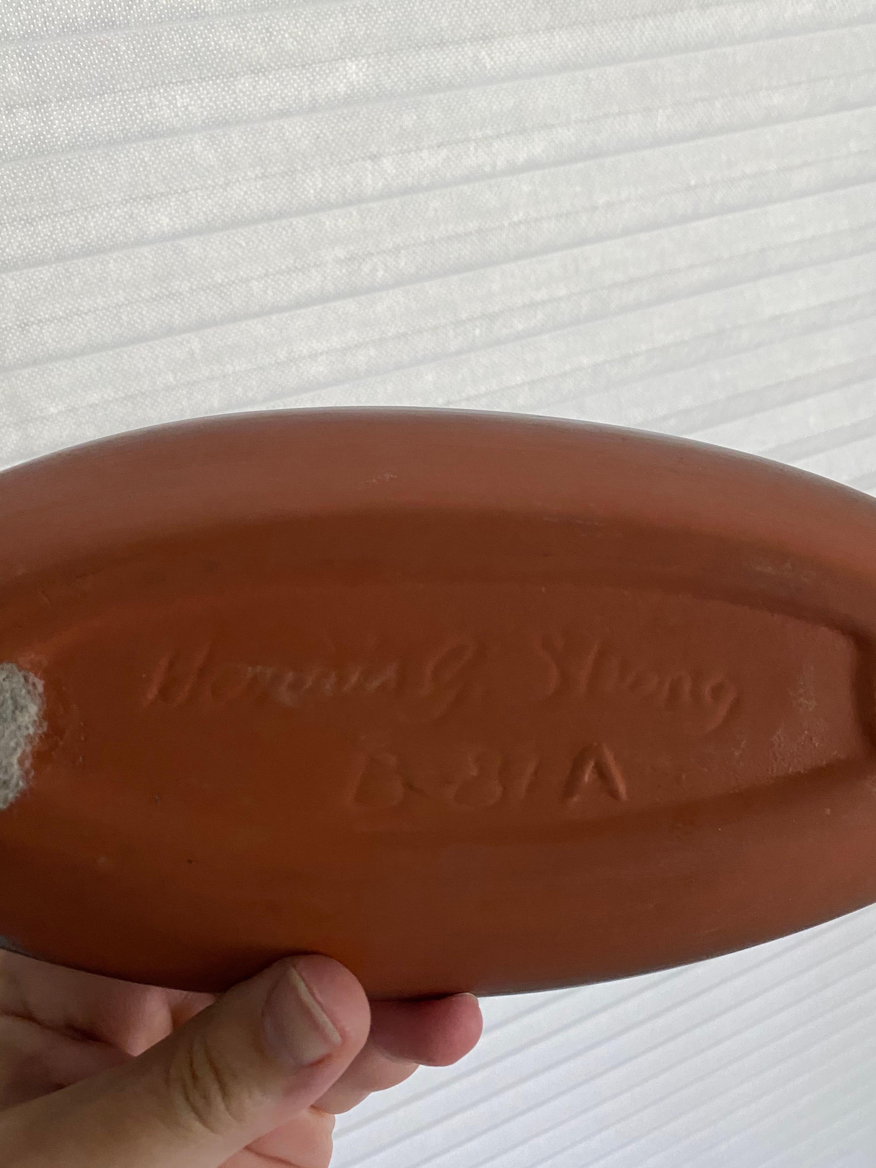 Piatto in Studio Pottery firmato da Harris G. Strong in vendita 1