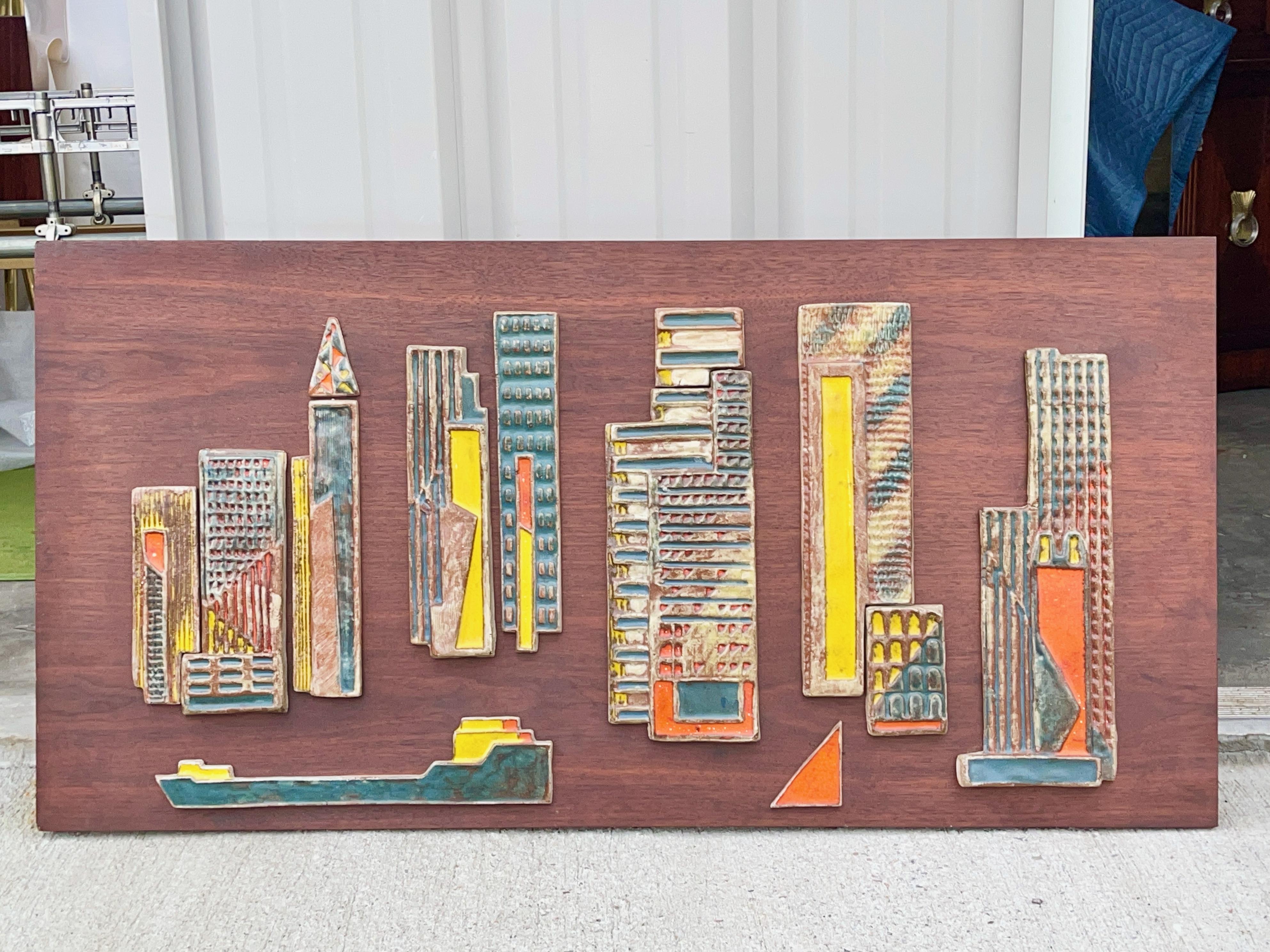 Harris Starke Keramikfliesen Skyline von New York auf Walnussholz  im Angebot 5