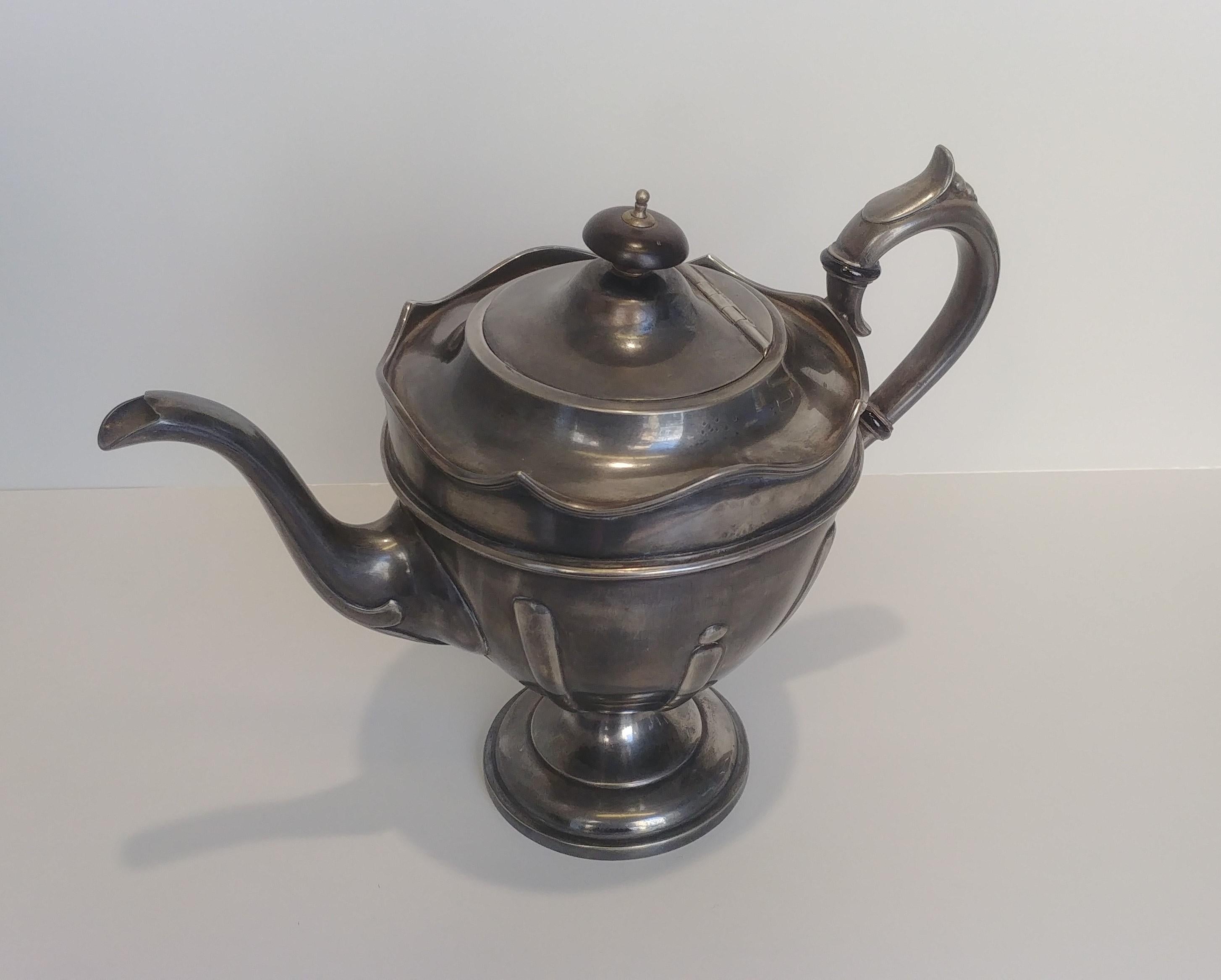 Art Nouveau Harrison Fisher & Company Pewter Teapot from 1915 For Sale