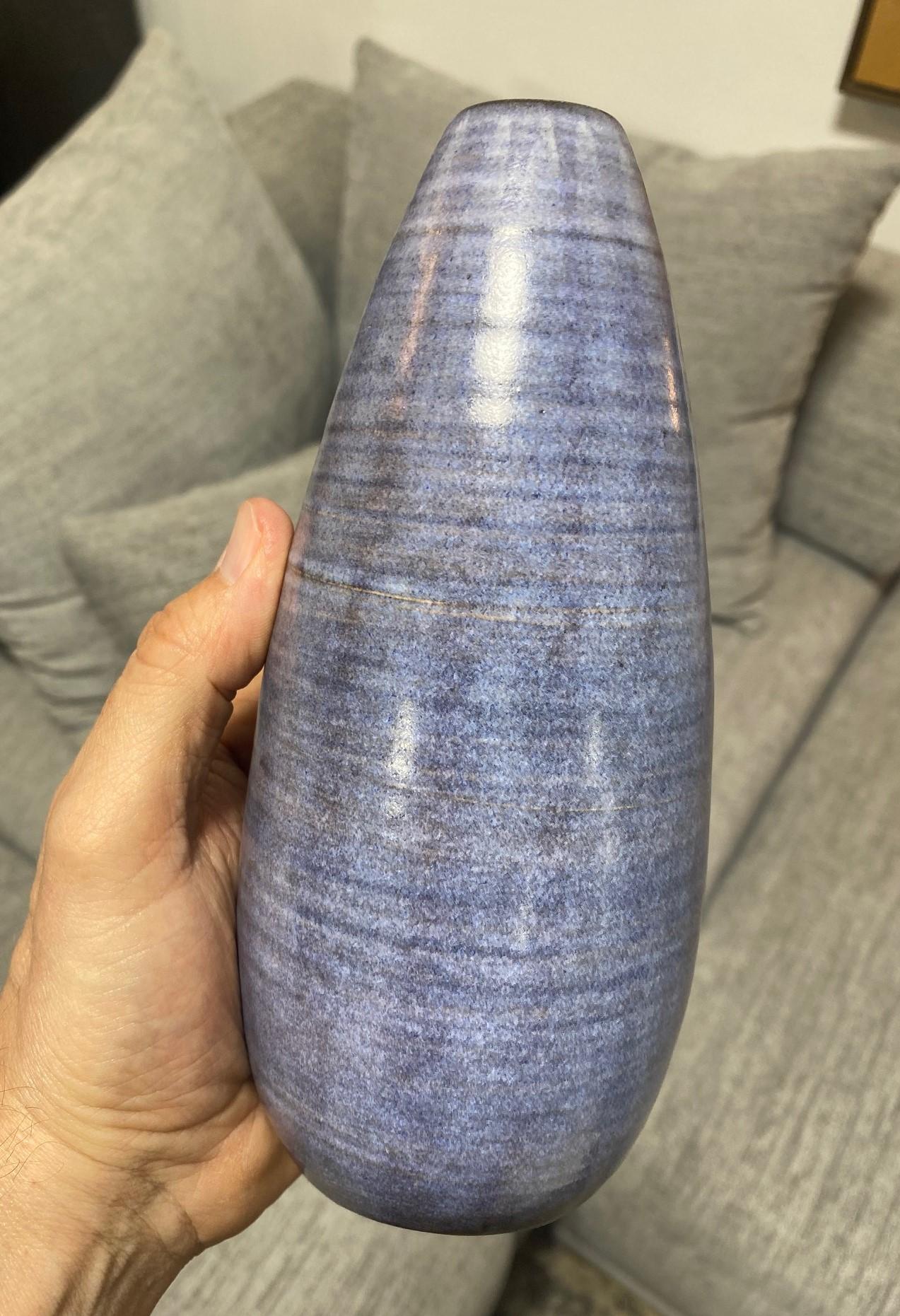 Harrison Mcintosh Signed Early Mid-Century Modern California Studio Pottery Vase For Sale 3