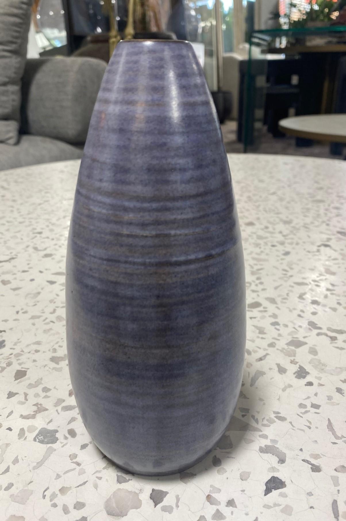 American Harrison Mcintosh Signed Early Mid-Century Modern California Studio Pottery Vase For Sale
