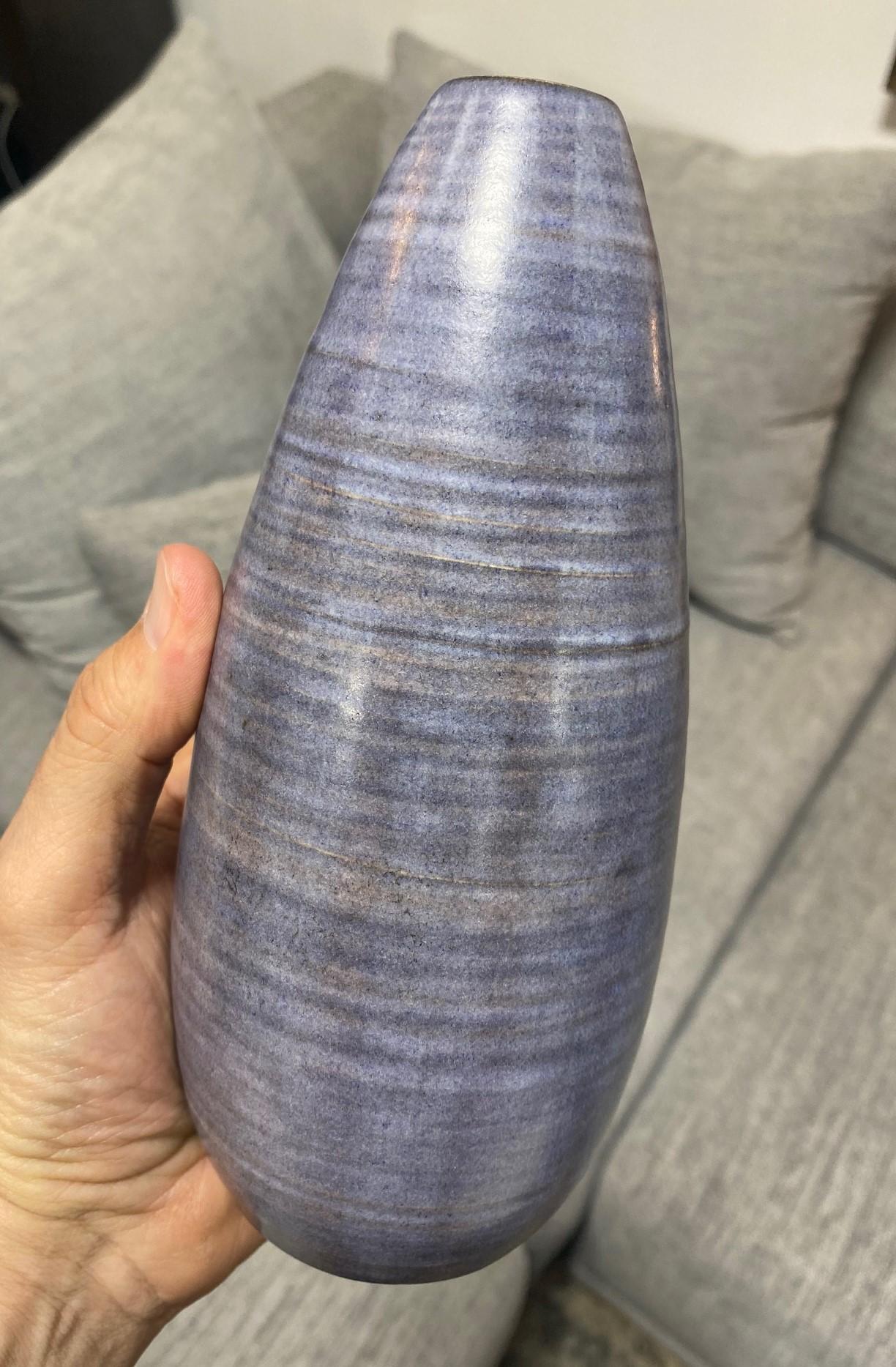 Harrison Mcintosh Signed Early Mid-Century Modern California Studio Pottery Vase For Sale 2