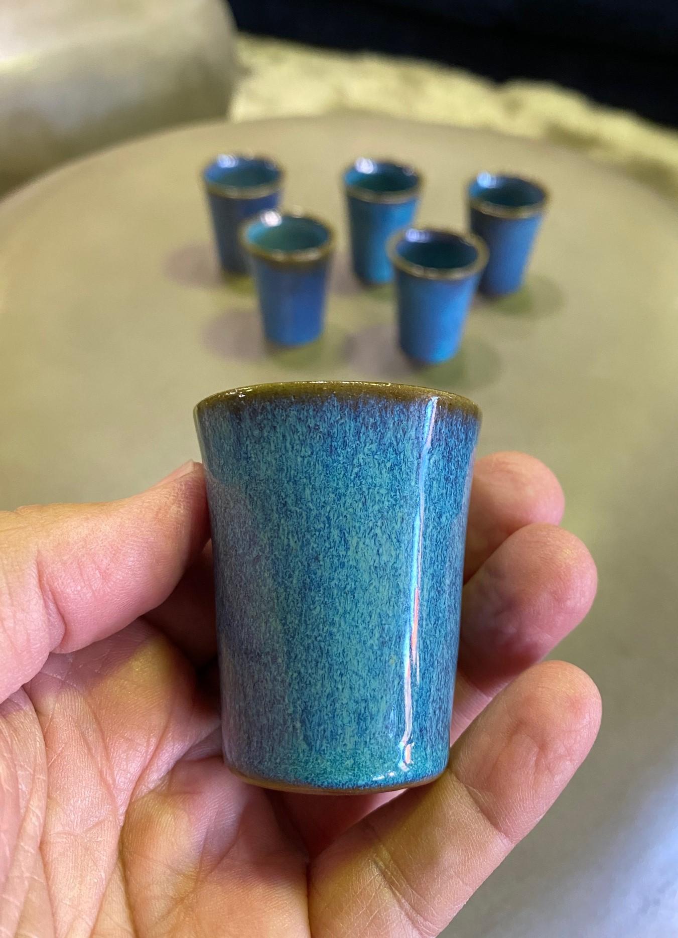 Harrison Mcintosh Signed Mid-Century Modern Set of 6 Pottery Sake Liqueur Cups In Good Condition For Sale In Studio City, CA