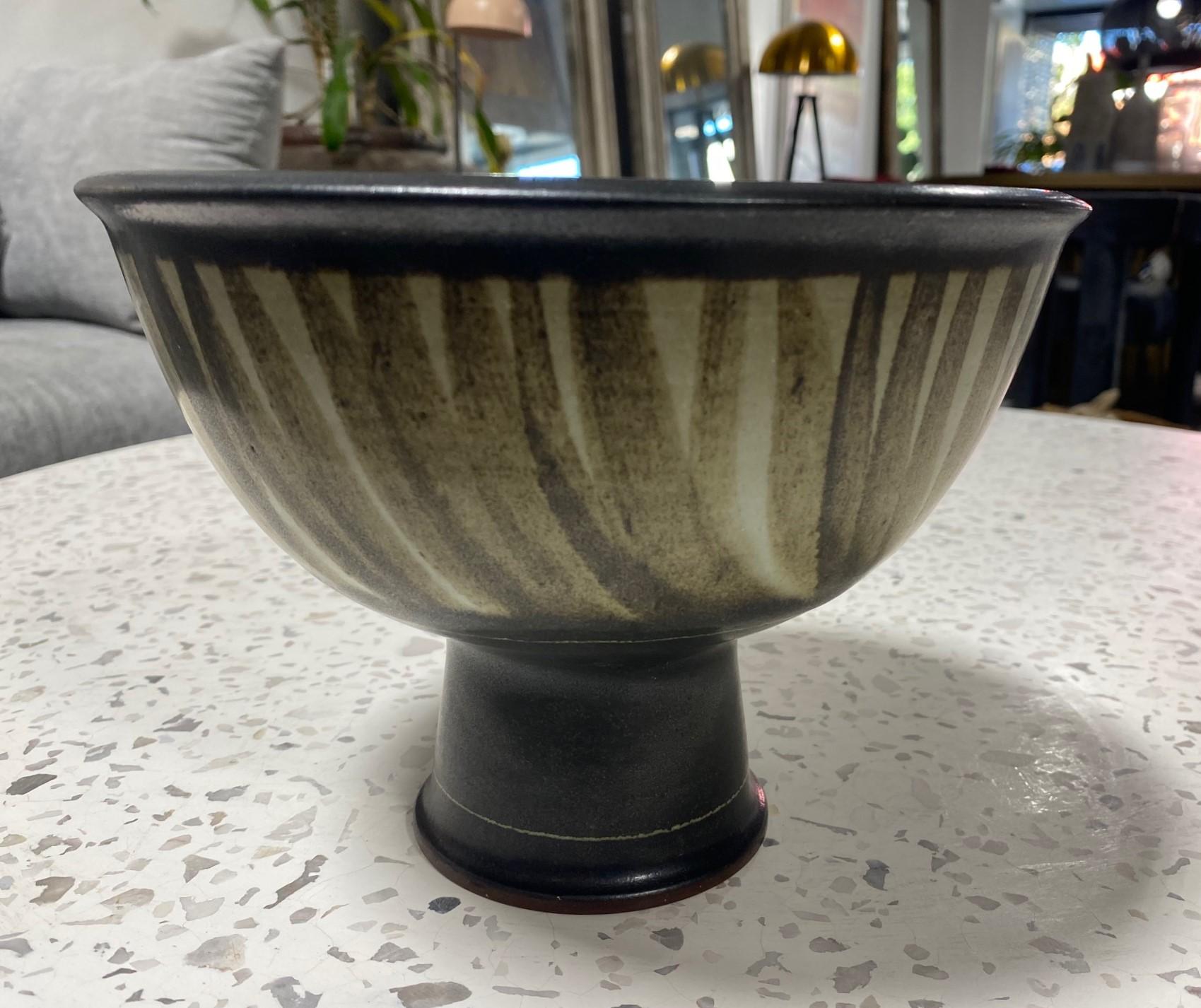 20th Century Harrison Mcintosh Signed Midcentury Pottery Pedestal Bowl Original Studio Label