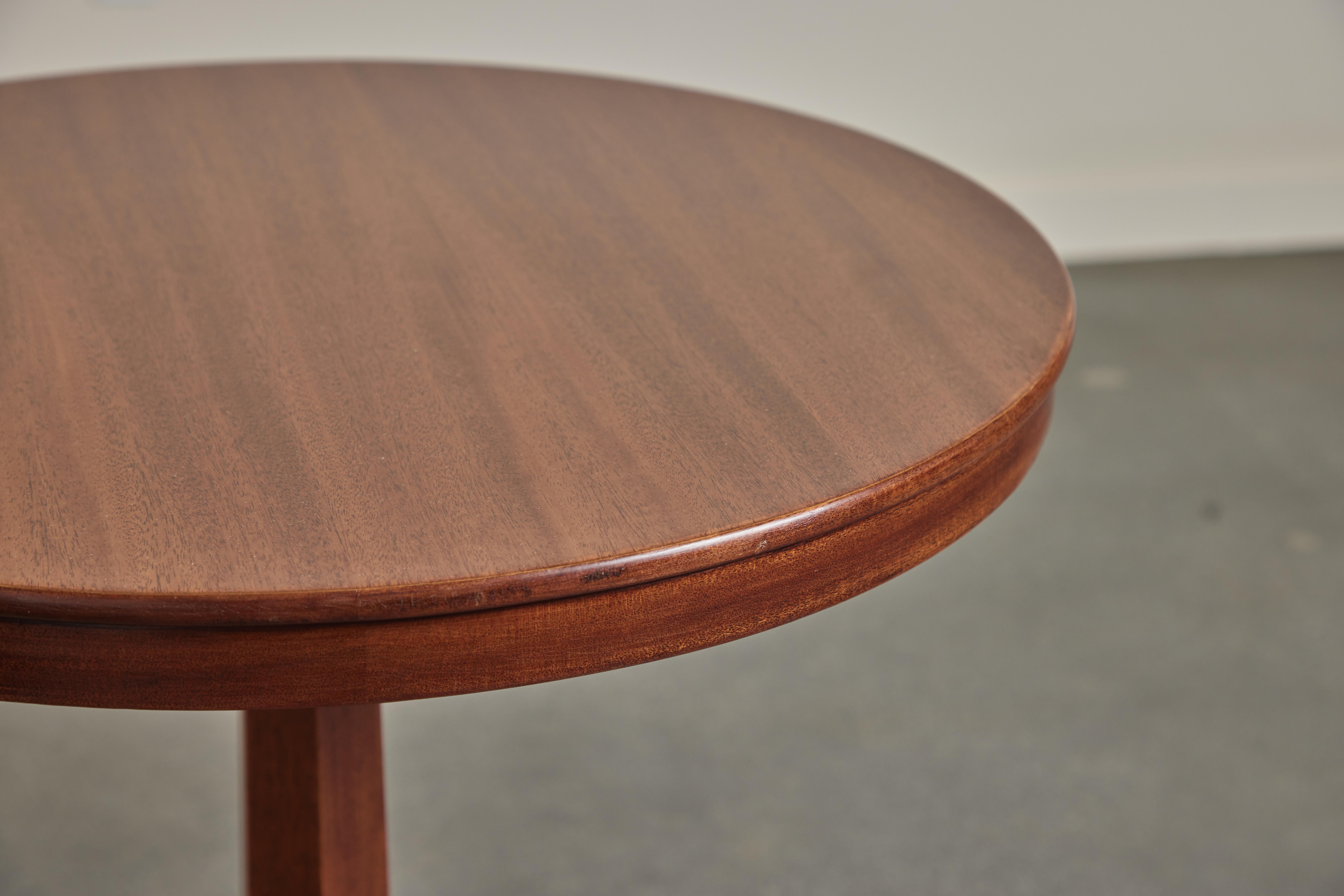 Américain Table d'appoint Harrison en vente