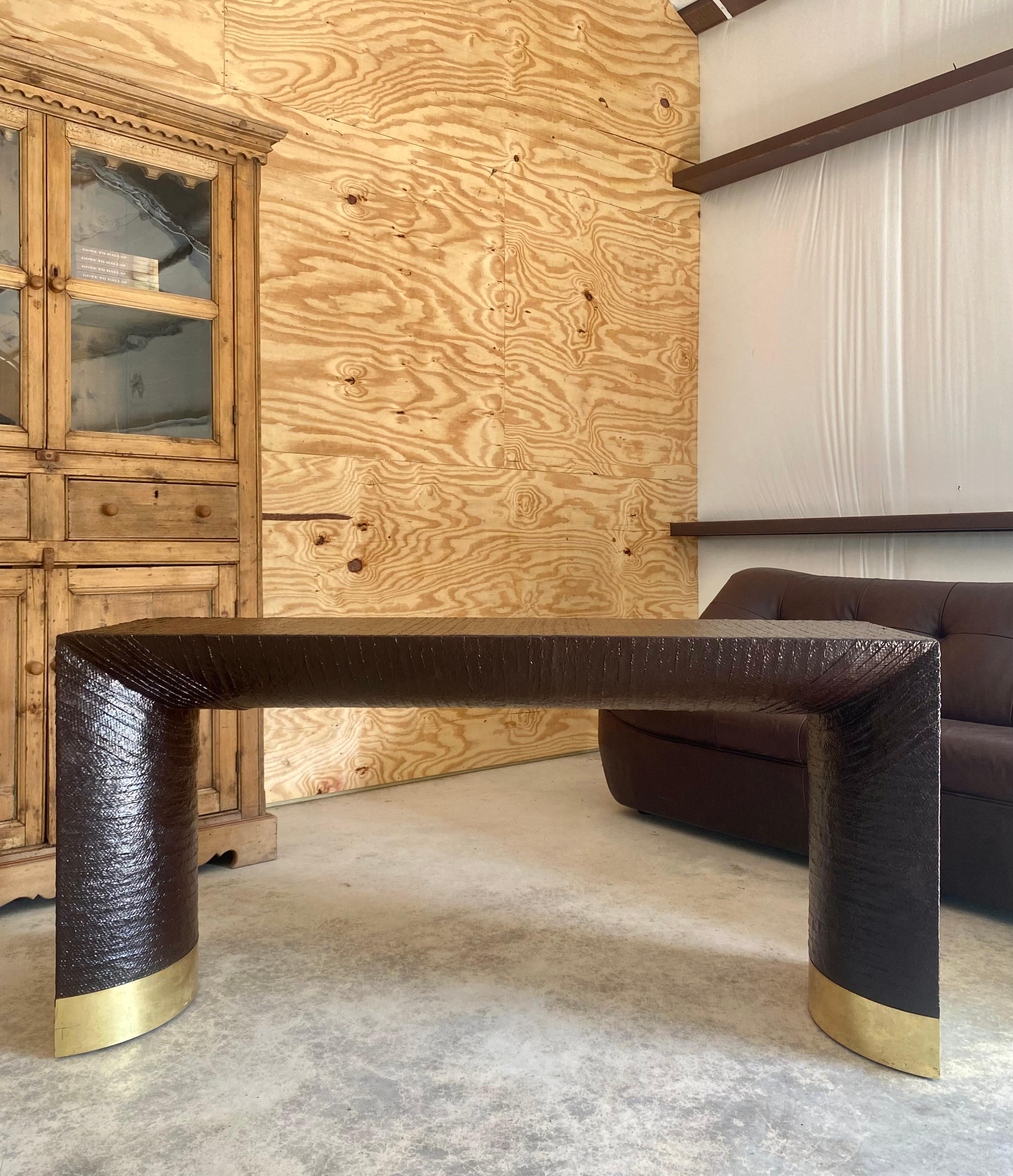 Mesa consola de rafia lacada Harrison Van Horn en venta 3