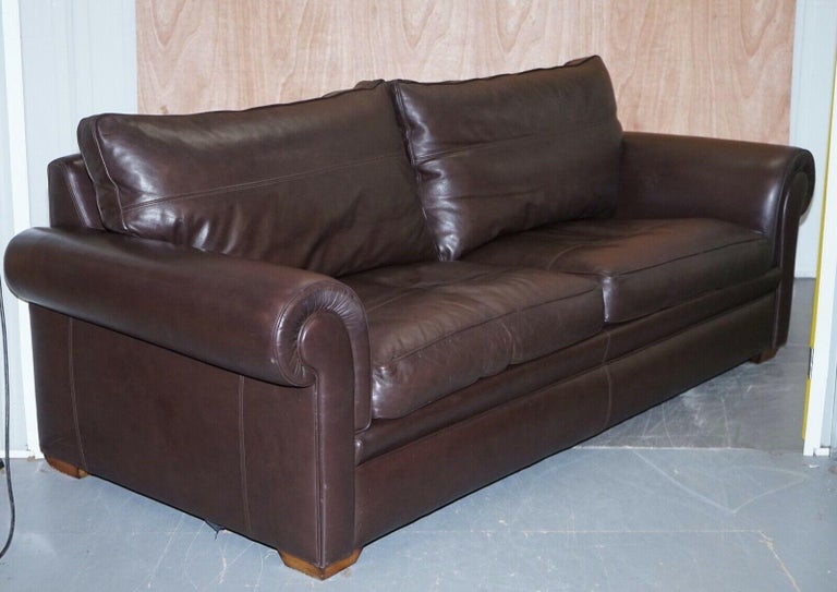 Harrods Divine Duresta Garrick 3 Seater Brown Leather Sofa Feather Filled In Good Condition For Sale In , Pulborough