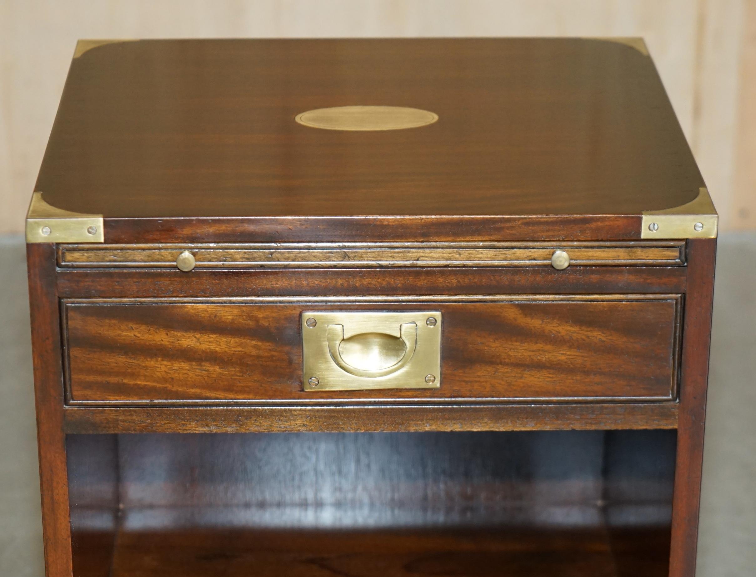 Anglais Harrods KENNEDY MILITARY CAMPAIGN SiDE END TABLE DRAWERS INC BUTLERS SLIP TRAY en vente