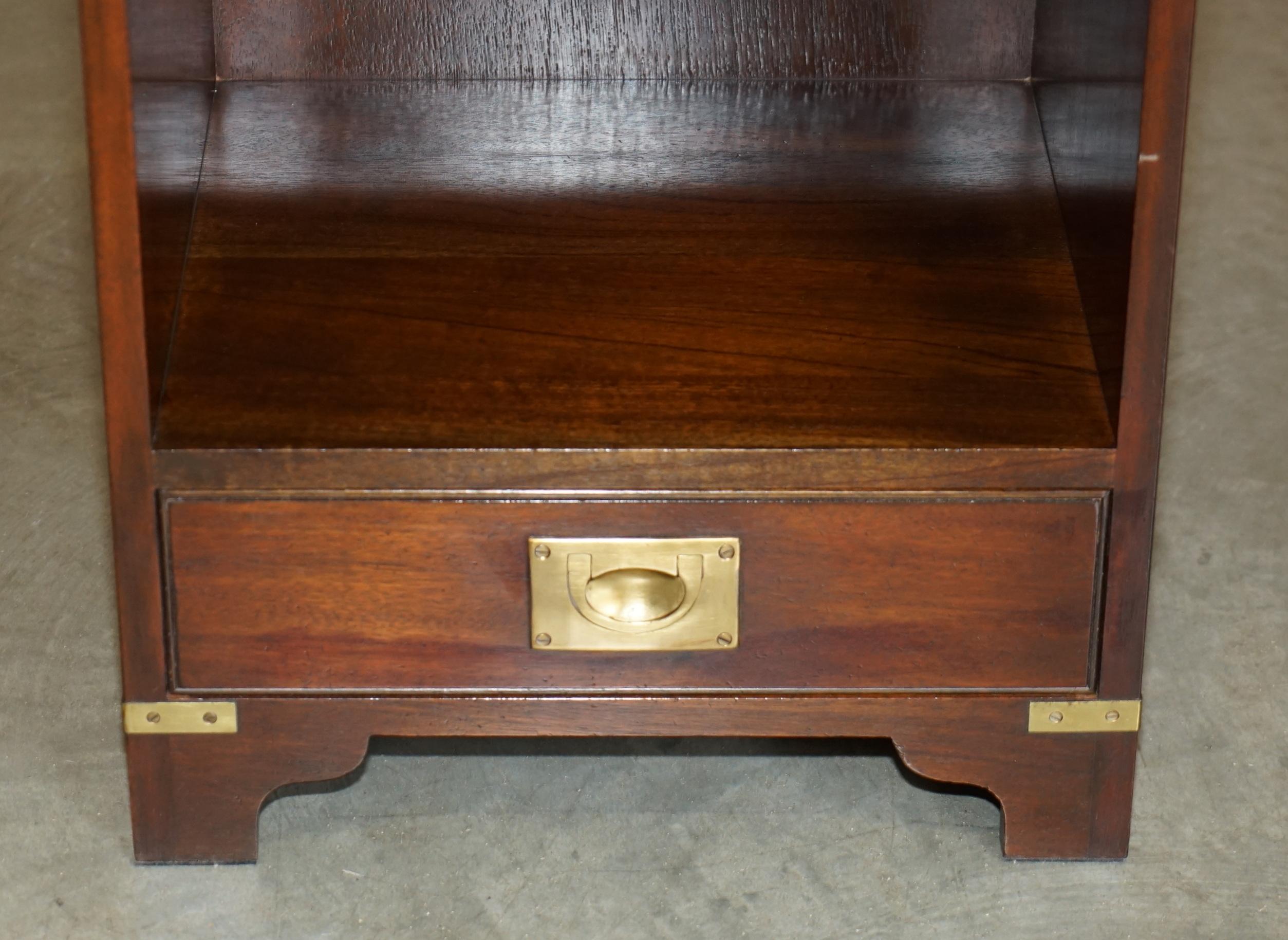 Fait main Harrods KENNEDY MILITARY CAMPAIGN SiDE END TABLE DRAWERS INC BUTLERS SLIP TRAY en vente