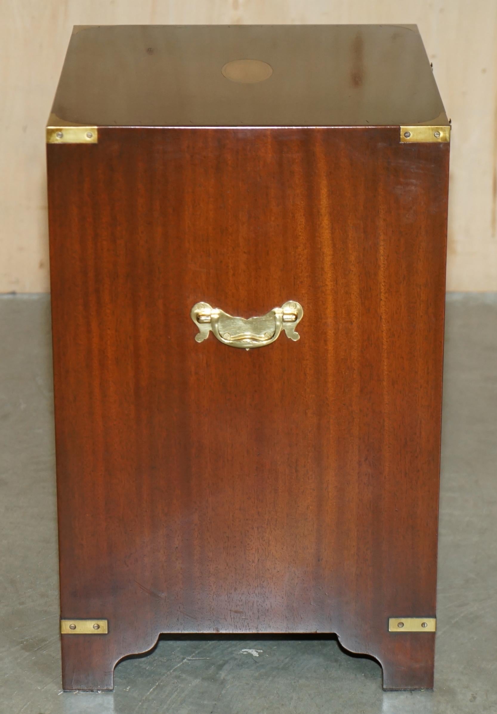 Harrods KENNEDY MILITARY CAMPAIGN SiDE END TABLE DRAWERS INC BUTLERS SLIP TRAY en vente 1