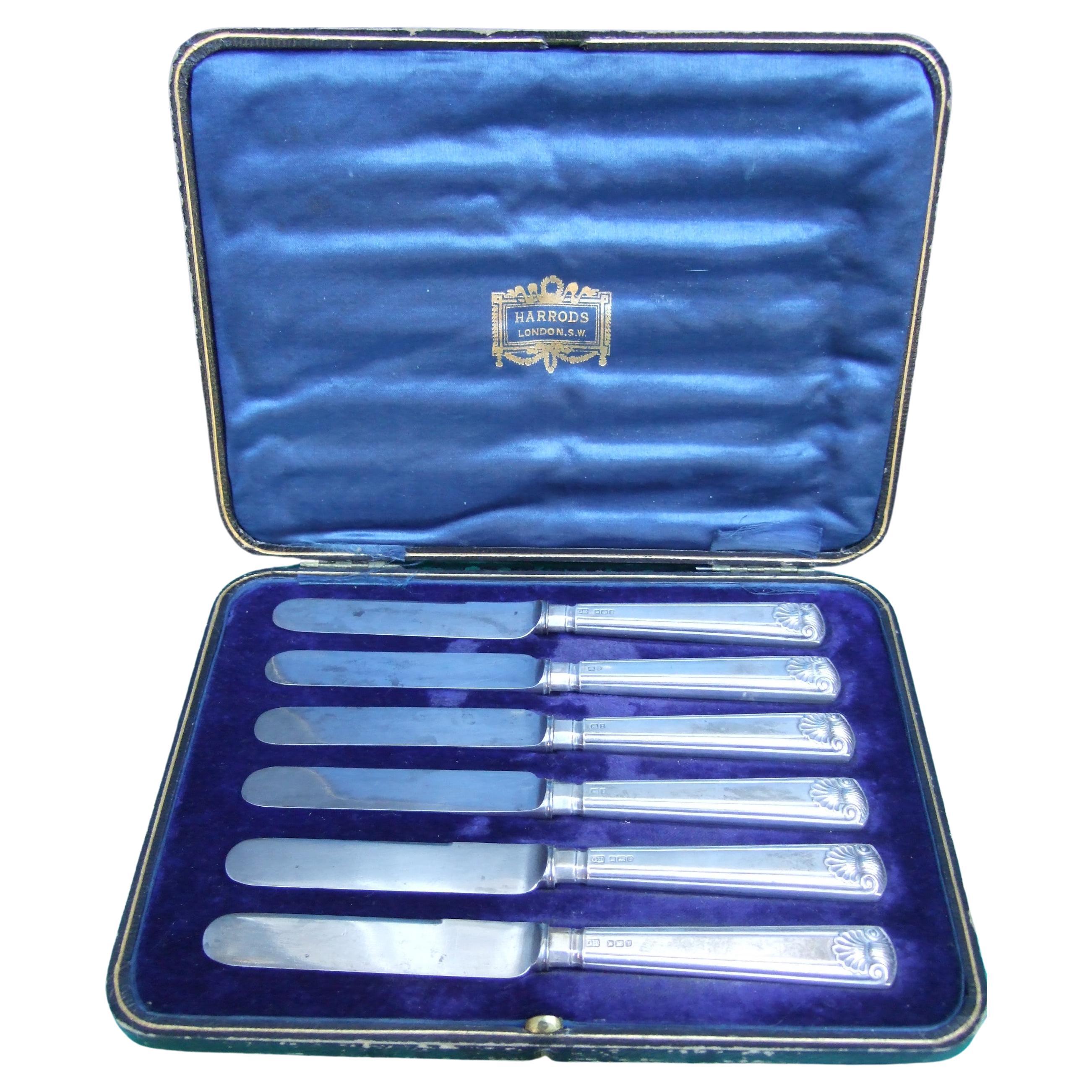Harrod's Set of Six Small Appetizer Knives in the Original Silk Lined Box c 1920 For Sale