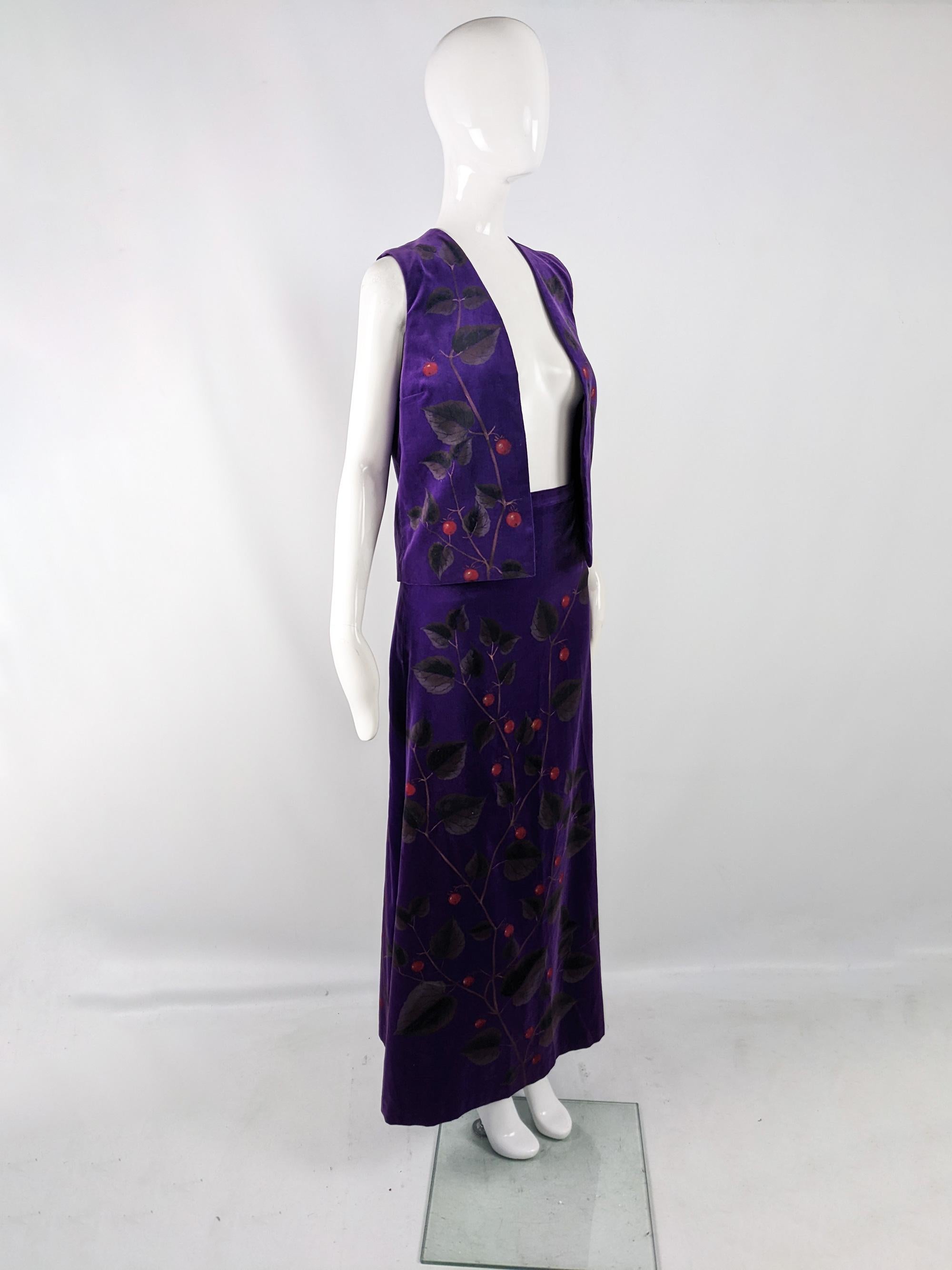 Harrods Vintage Purple Velvet Hand Printed Botanical Pattern Vest & Skirt, 1970s For Sale 1