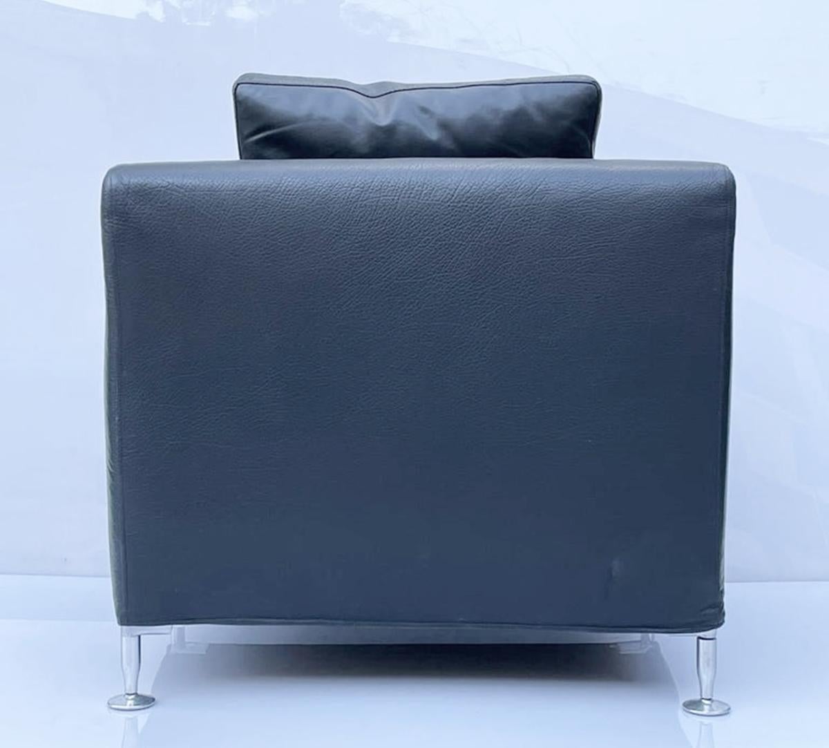 Harry Arm / Club Chair in Black Leather by Antonio Citterio for B&B Italia In Good Condition In Los Angeles, CA