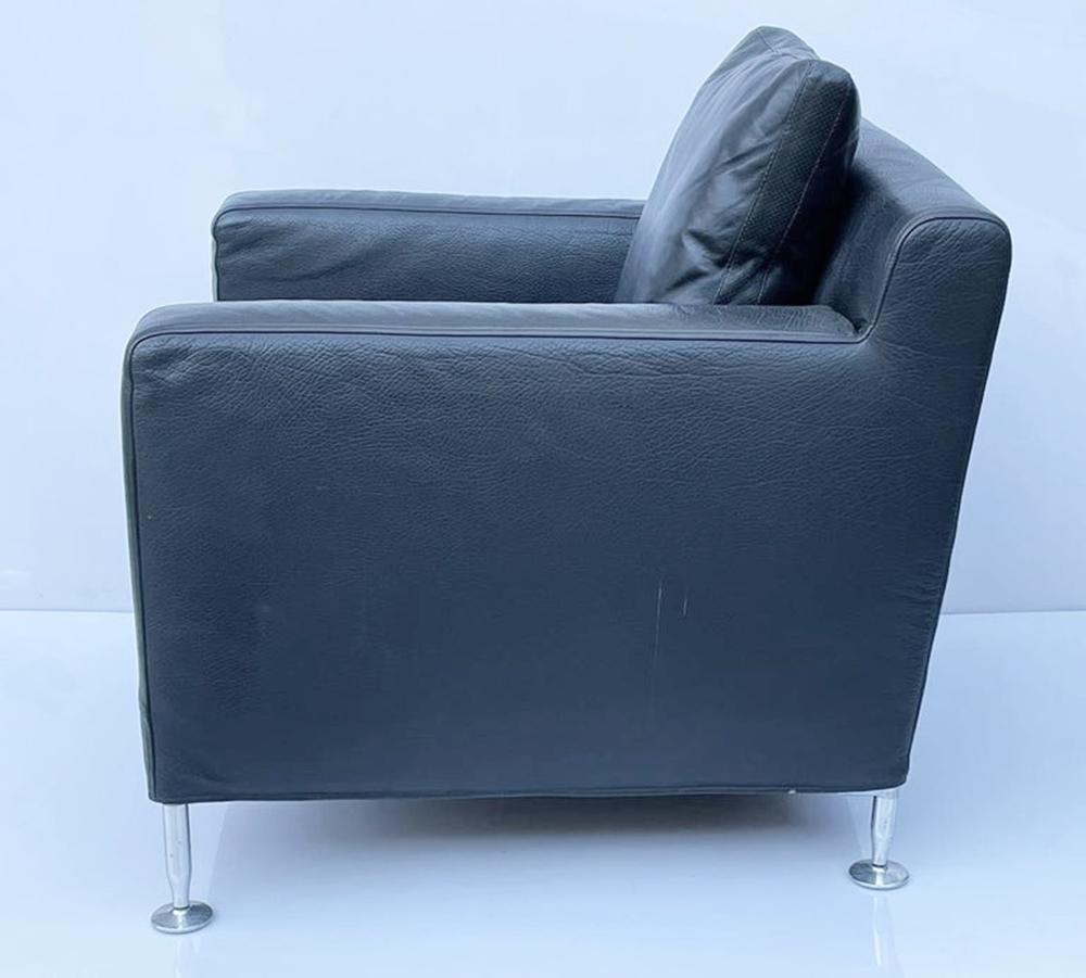 Contemporary Harry Arm / Club Chair in Black Leather by Antonio Citterio for B&B Italia