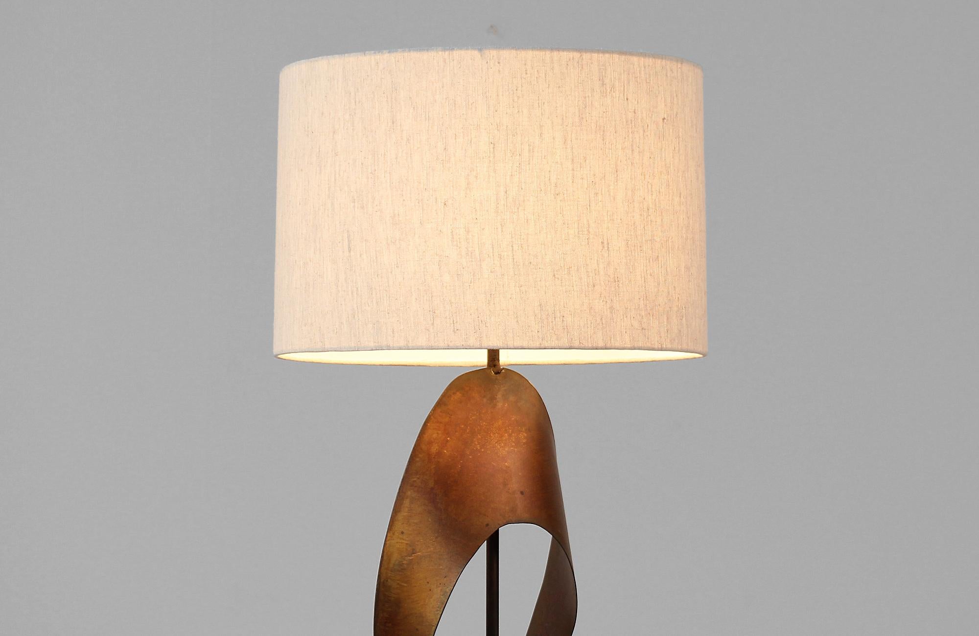 Harry Balmer Brutalist Metal Ribbon Table Lamp for Laurel In Excellent Condition In Los Angeles, CA