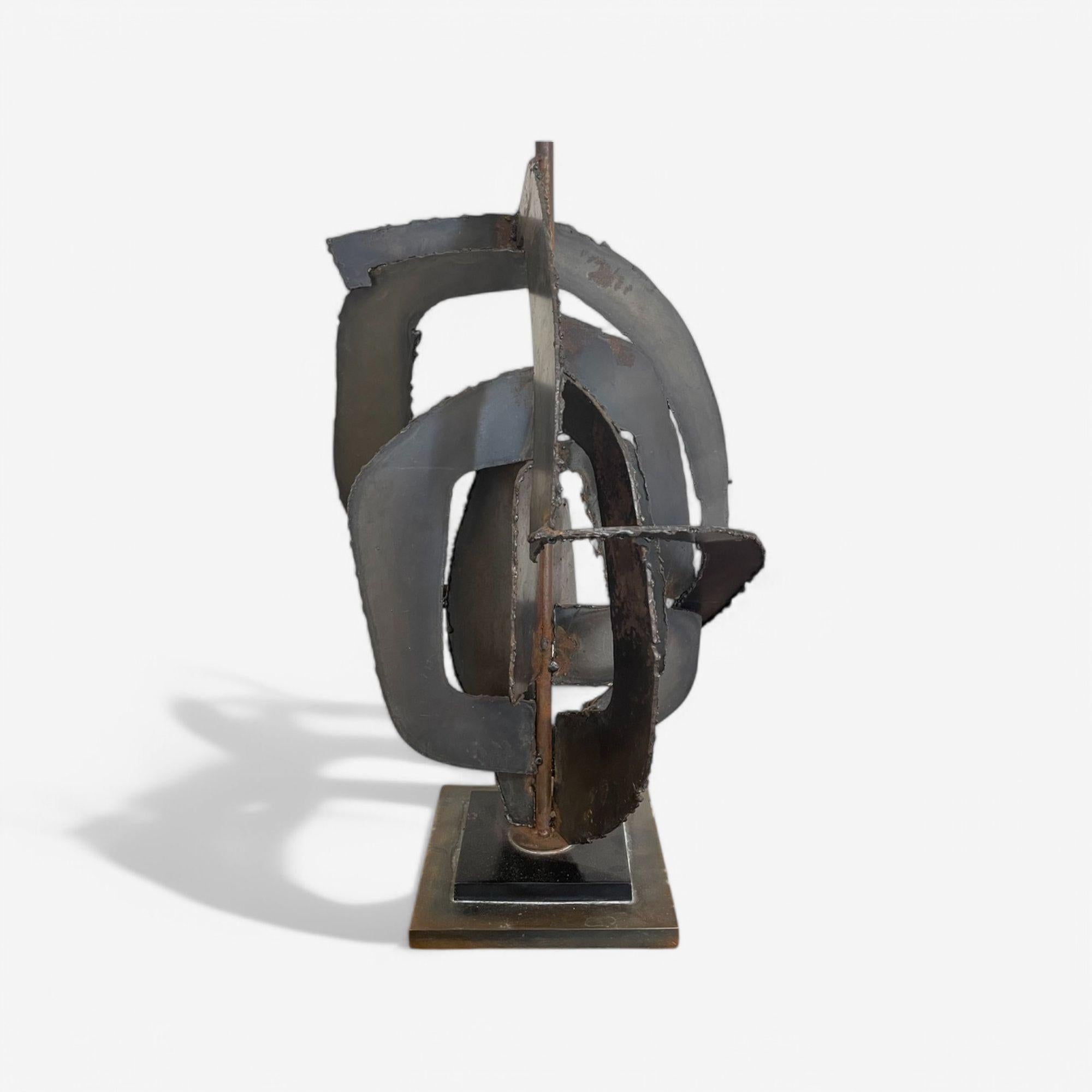 Harry Balmer, Brutalistische Mid Century Modern-Tischlampe, geschwärzter Stahl, geschwärzter Stahl, 1970er Jahre im Zustand „Gut“ im Angebot in Manhasset, NY