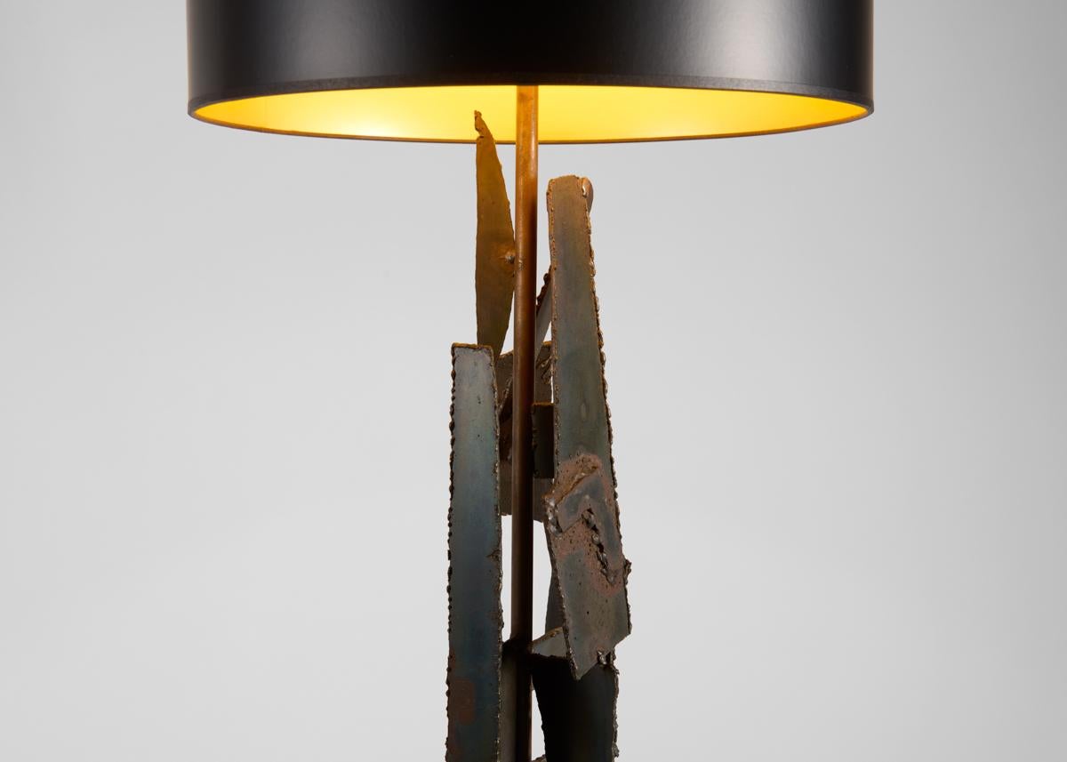 American Harry Balmer for Laurel, Torch-cut Steel Lamp, United States, 1960s For Sale