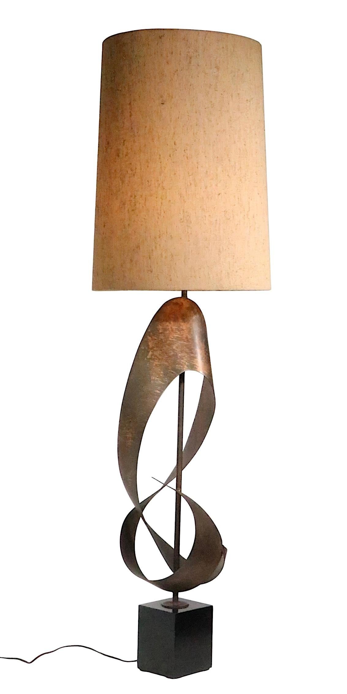 Harry Balmer  Harold Weiss  Laurel Ribbon Brutalist Table Lamp c. 1960/70's For Sale 5