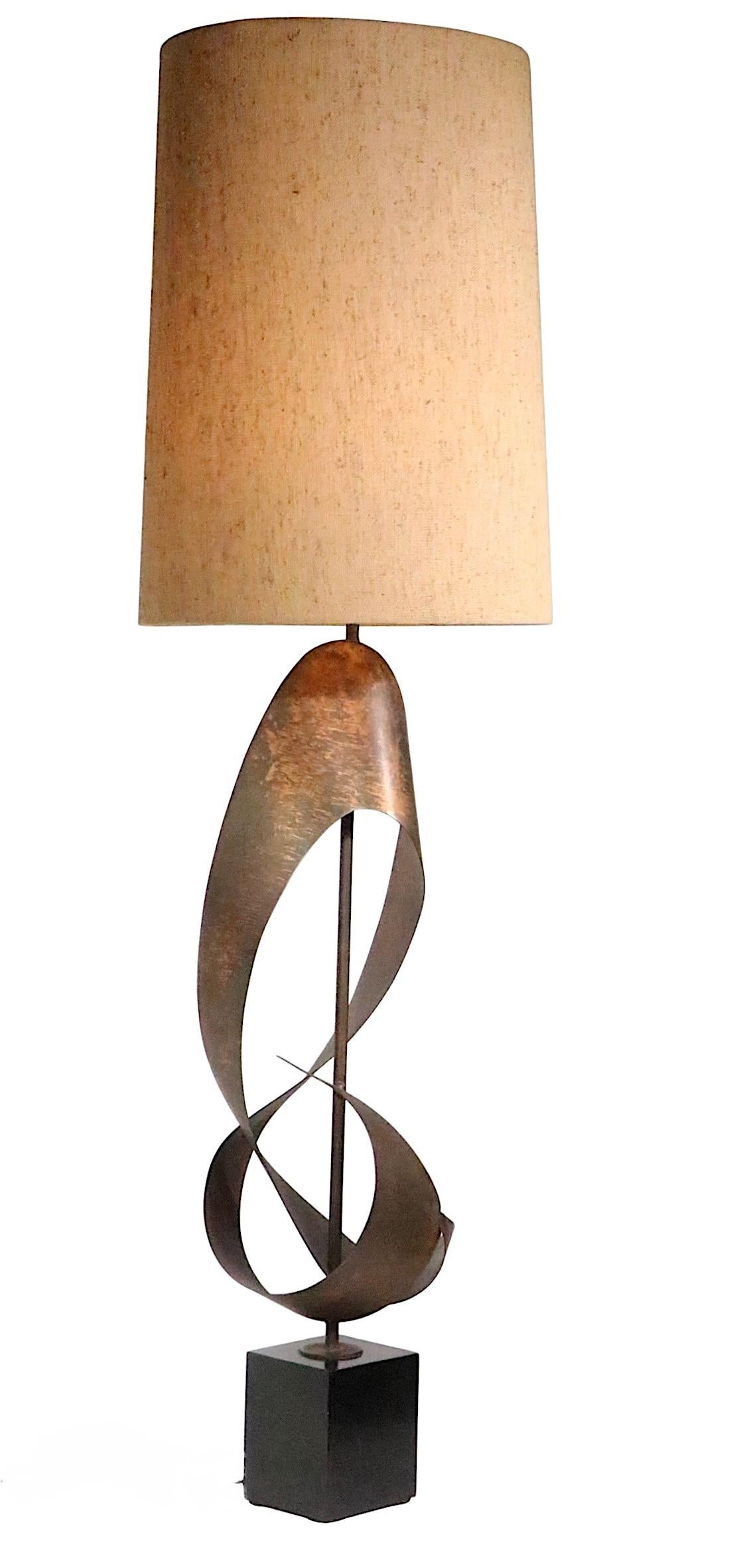 Harry Balmer  Harold Weiss  Laurel Ribbon Brutalist Table Lamp c. 1960/70's For Sale 6