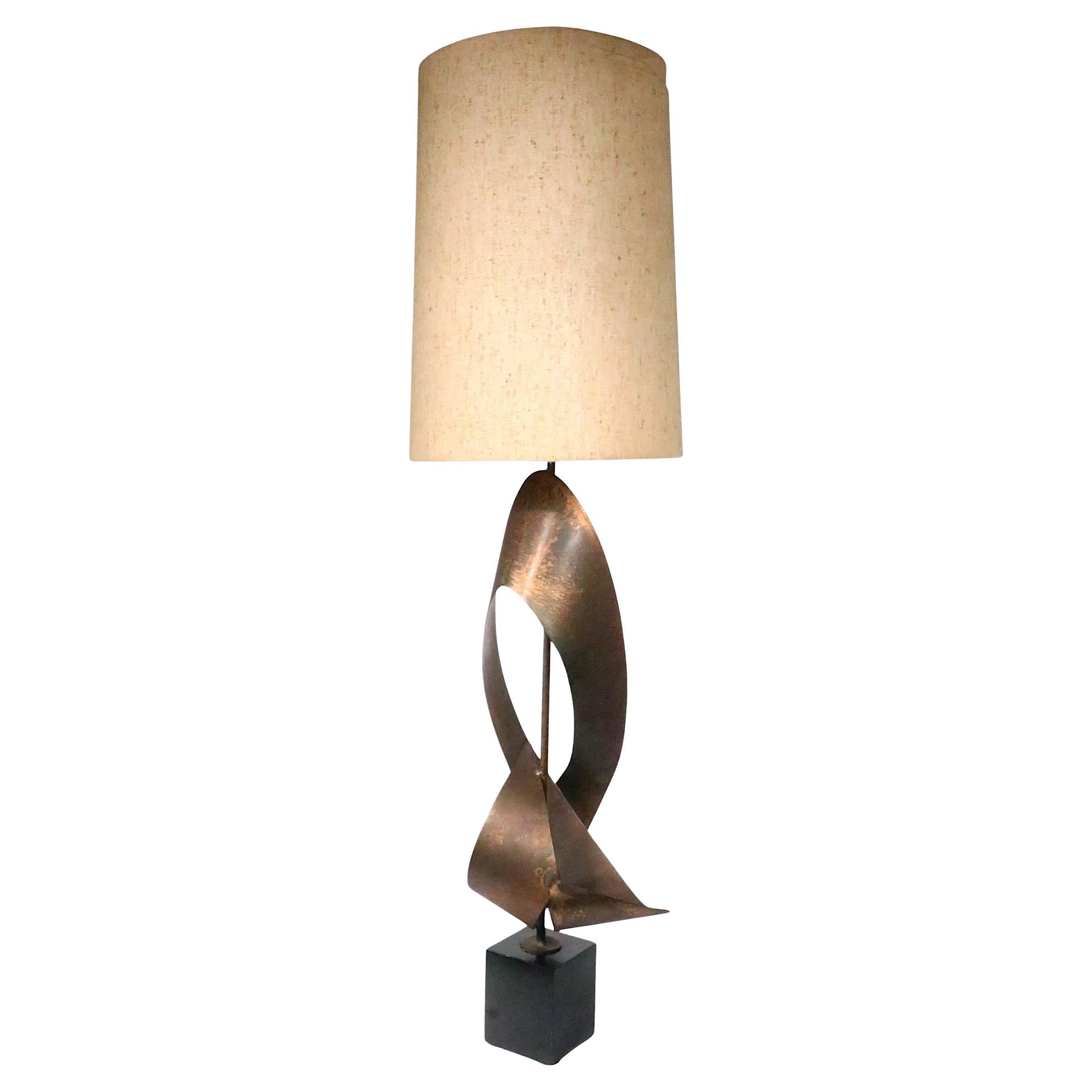 Harry Balmer  Harold Weiss  Laurel Ribbon Brutalist Table Lamp c. 1960/70's For Sale