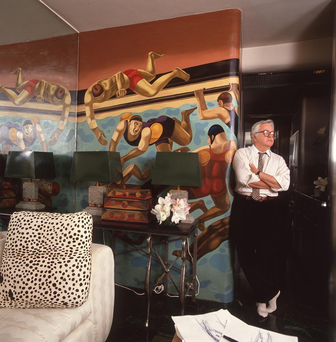 Harry Benson Color Photograph – Geoffrey Beene, New York