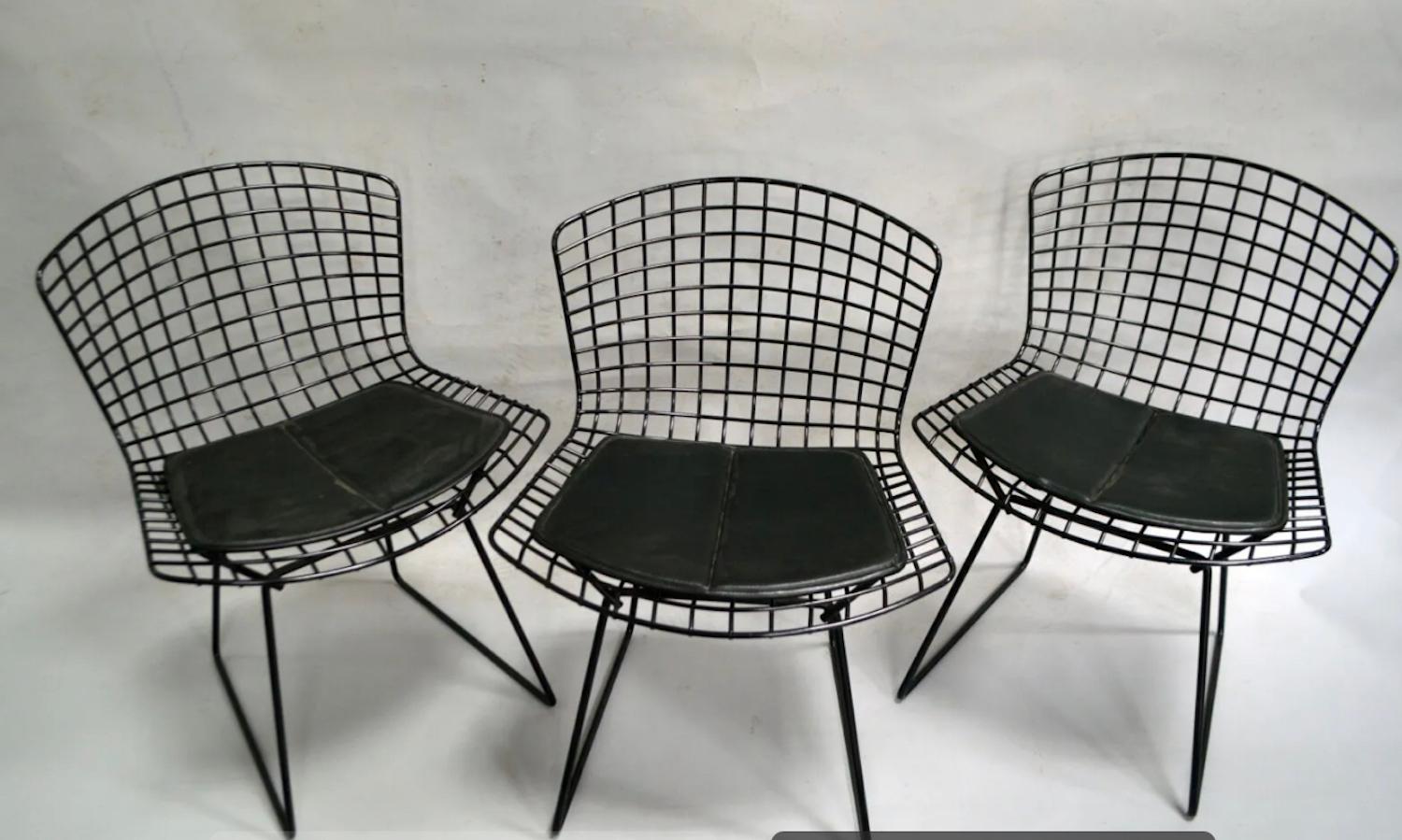 Harry Bertoïa 3 Black Chairs 