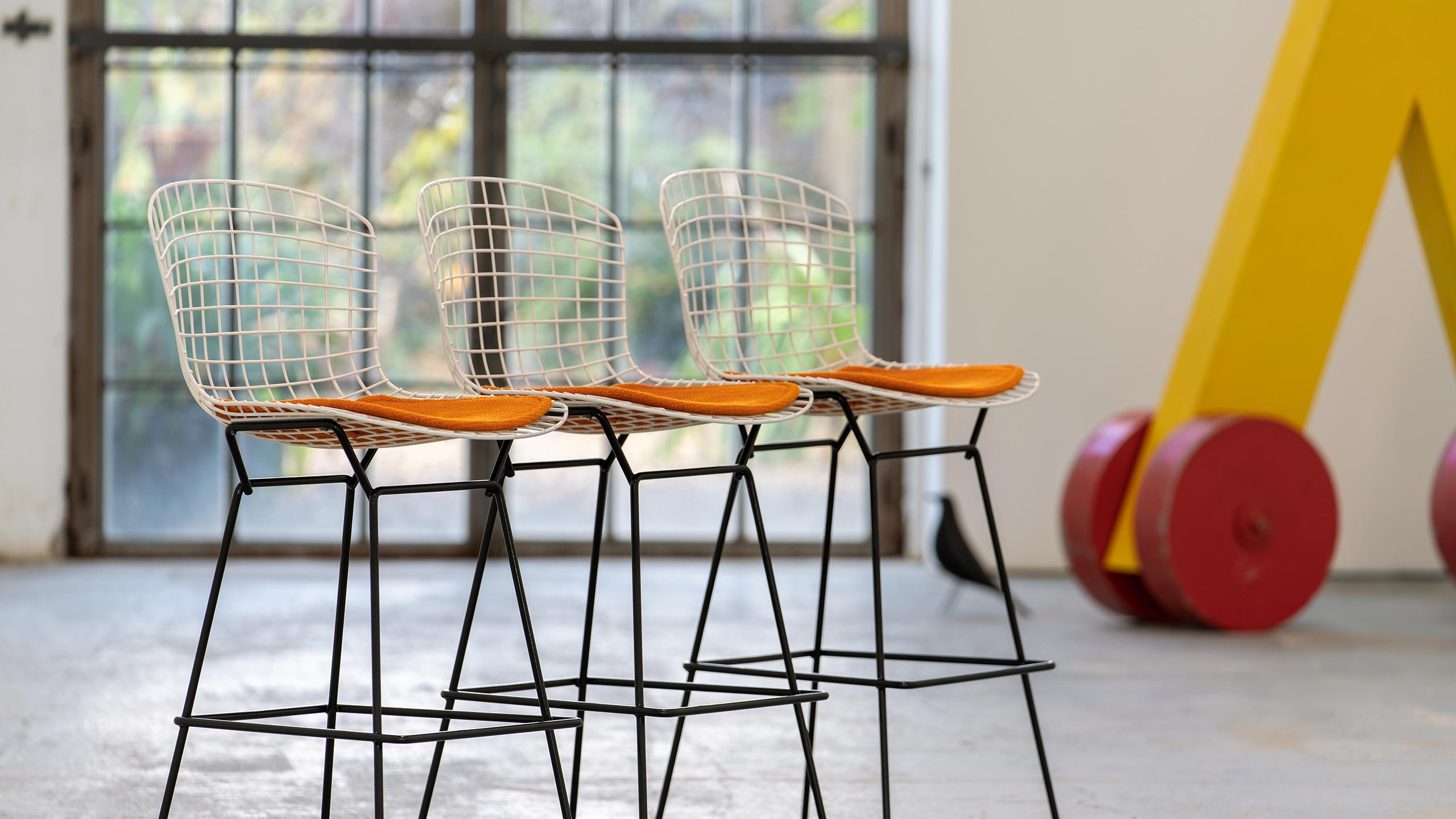 Mid-Century Modern Harry Bertoia - 3x Wire Barstool Chair, Stool - 1952 for Knoll International 