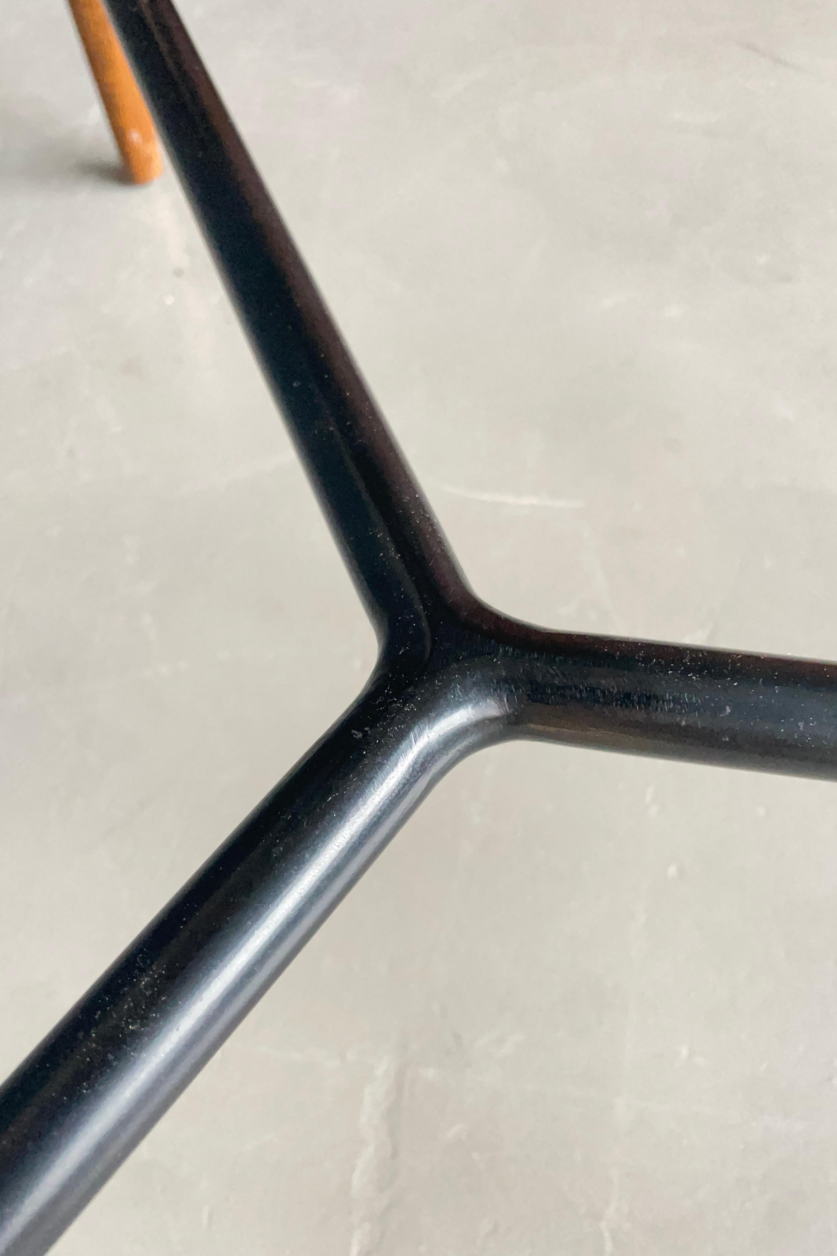 Tavolino Harry Bertoia 