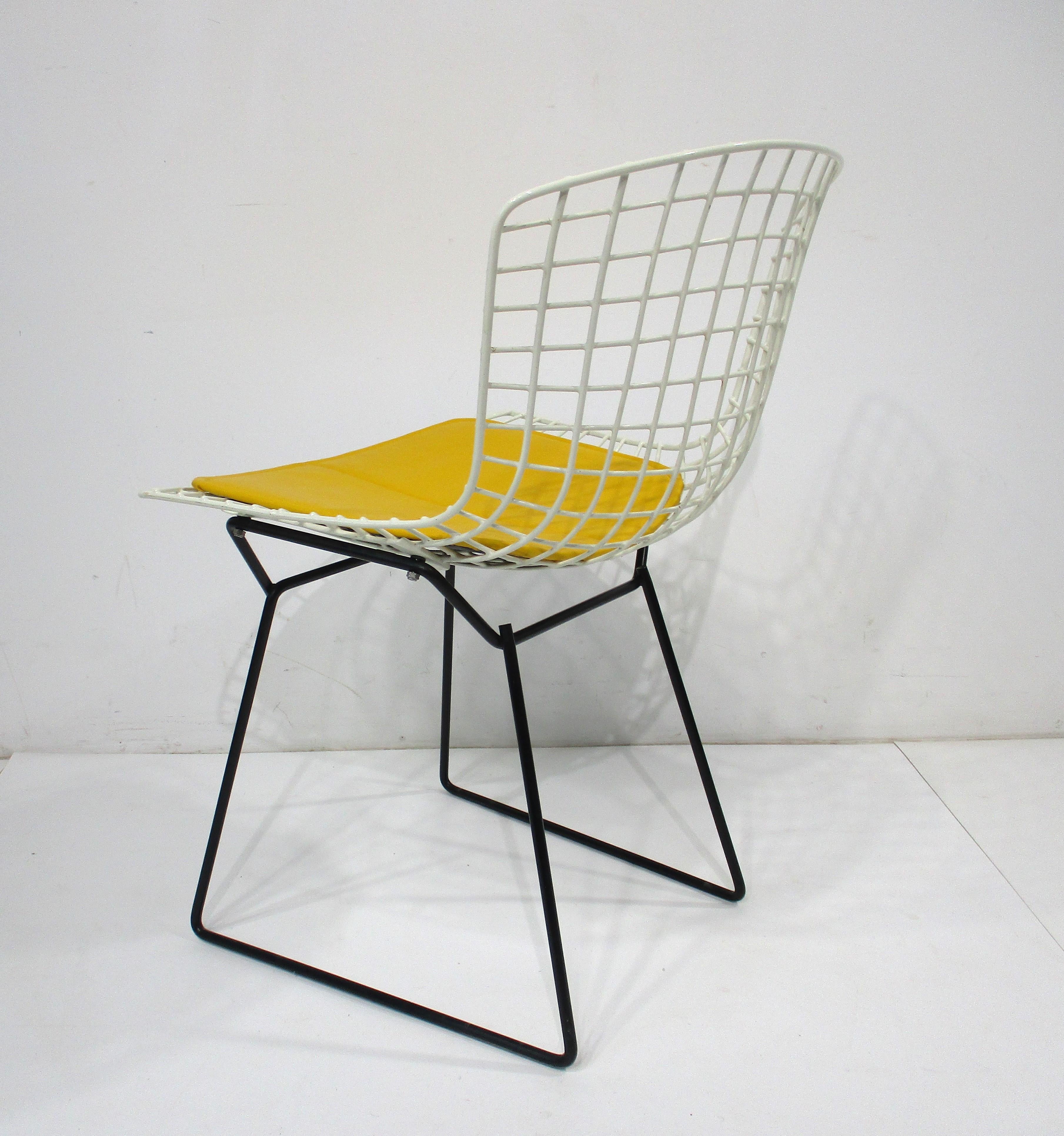 Metal Harry Bertoia #420 Wire Dining Chairs for Knoll  For Sale