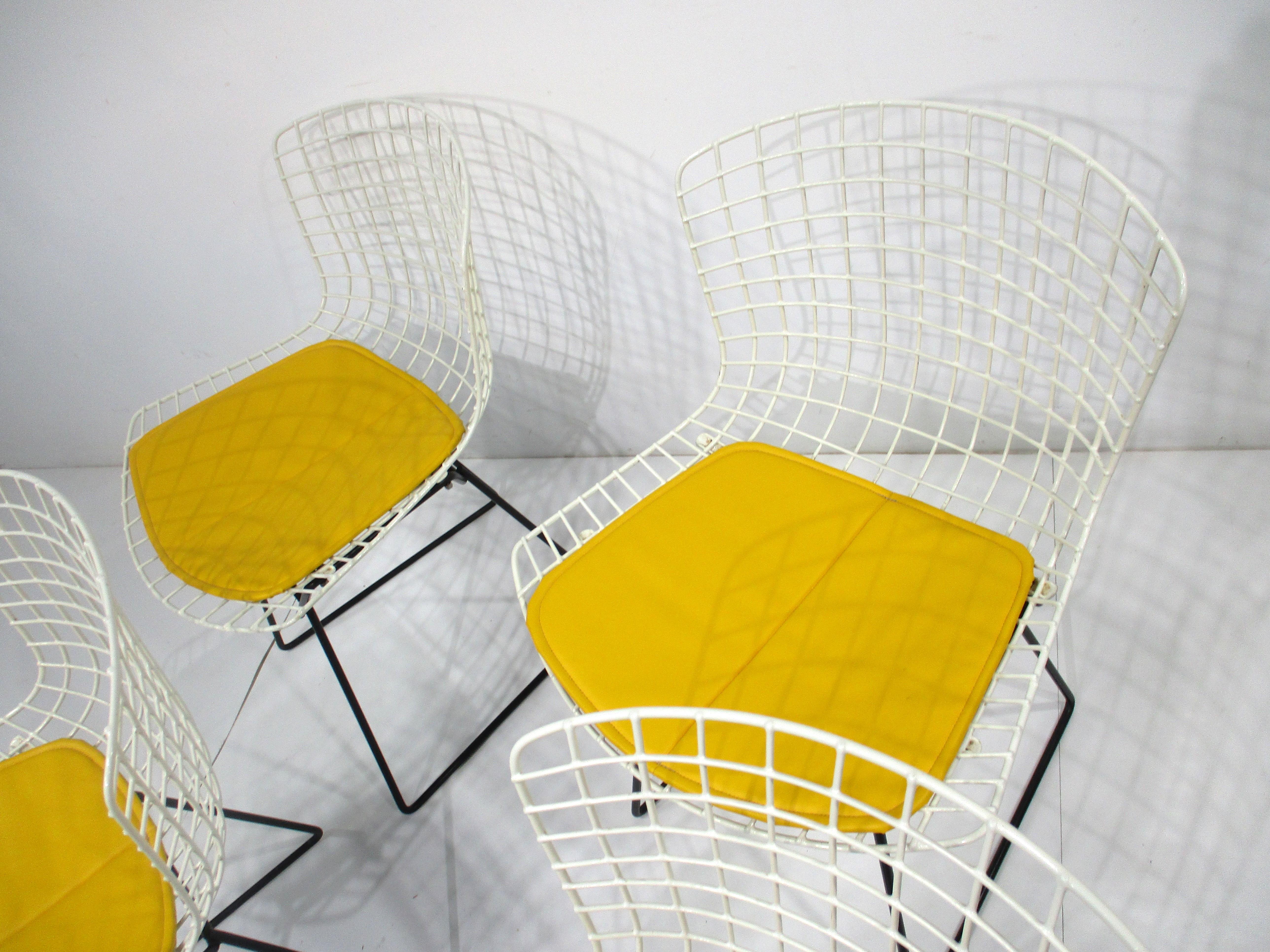 Harry Bertoia #420 Wire Dining Chairs for Knoll  For Sale 1