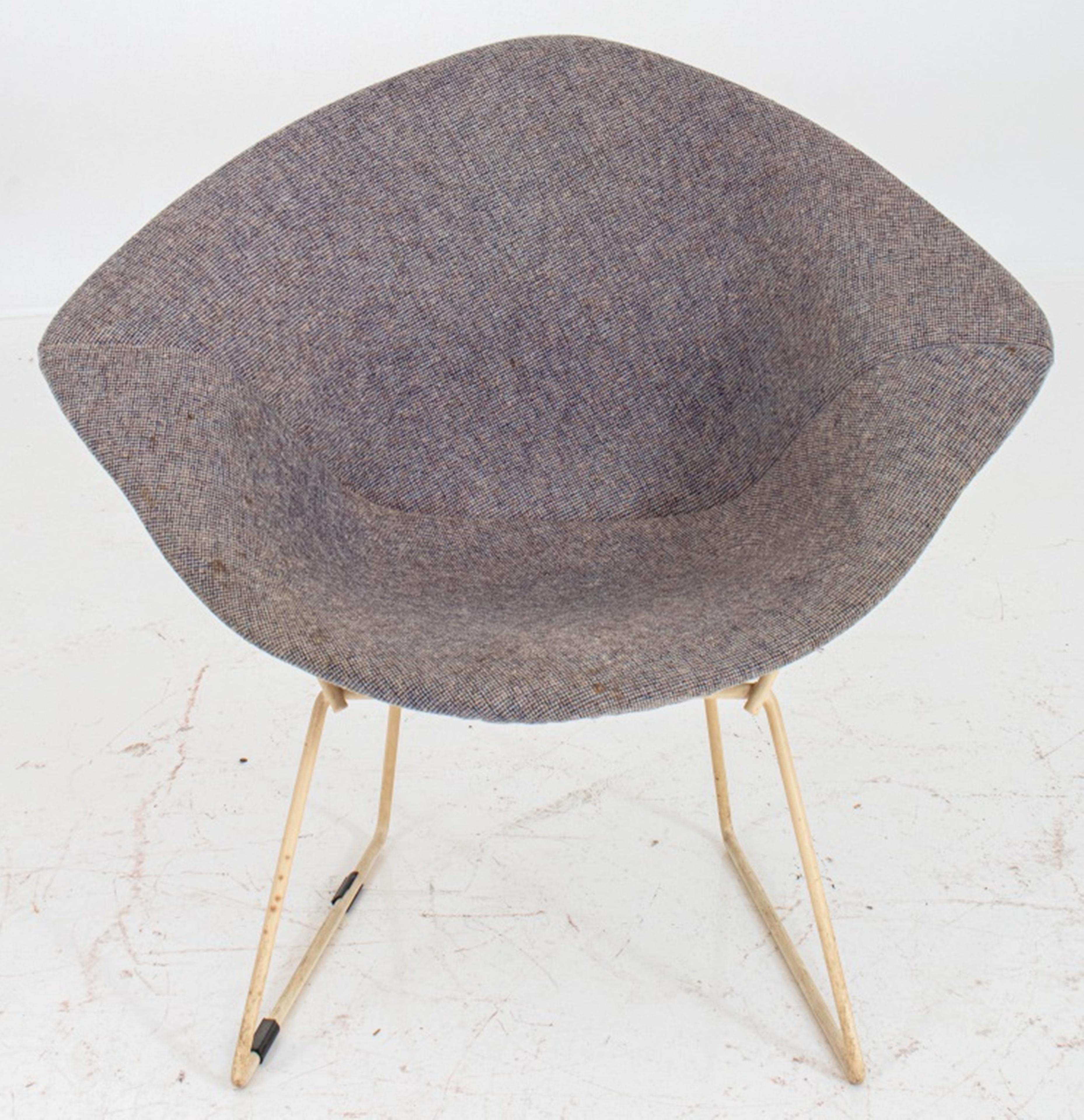 Mid-Century Modern Harry Bertoia (American, 1915 - 1978) upholstered diamond chair for Knoll (designed 1952), unmarked.
Dimensions 30