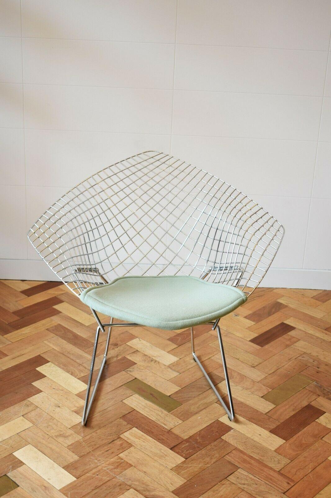 Modern Harry Bertoia Diamond Chair for Knoll