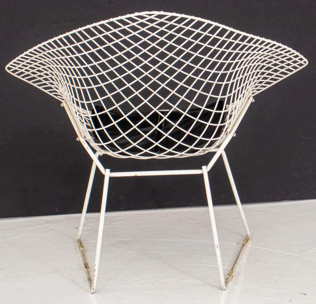 Mid-Century Modern Harry Bertoia Diamond Chair for Knoll For Sale