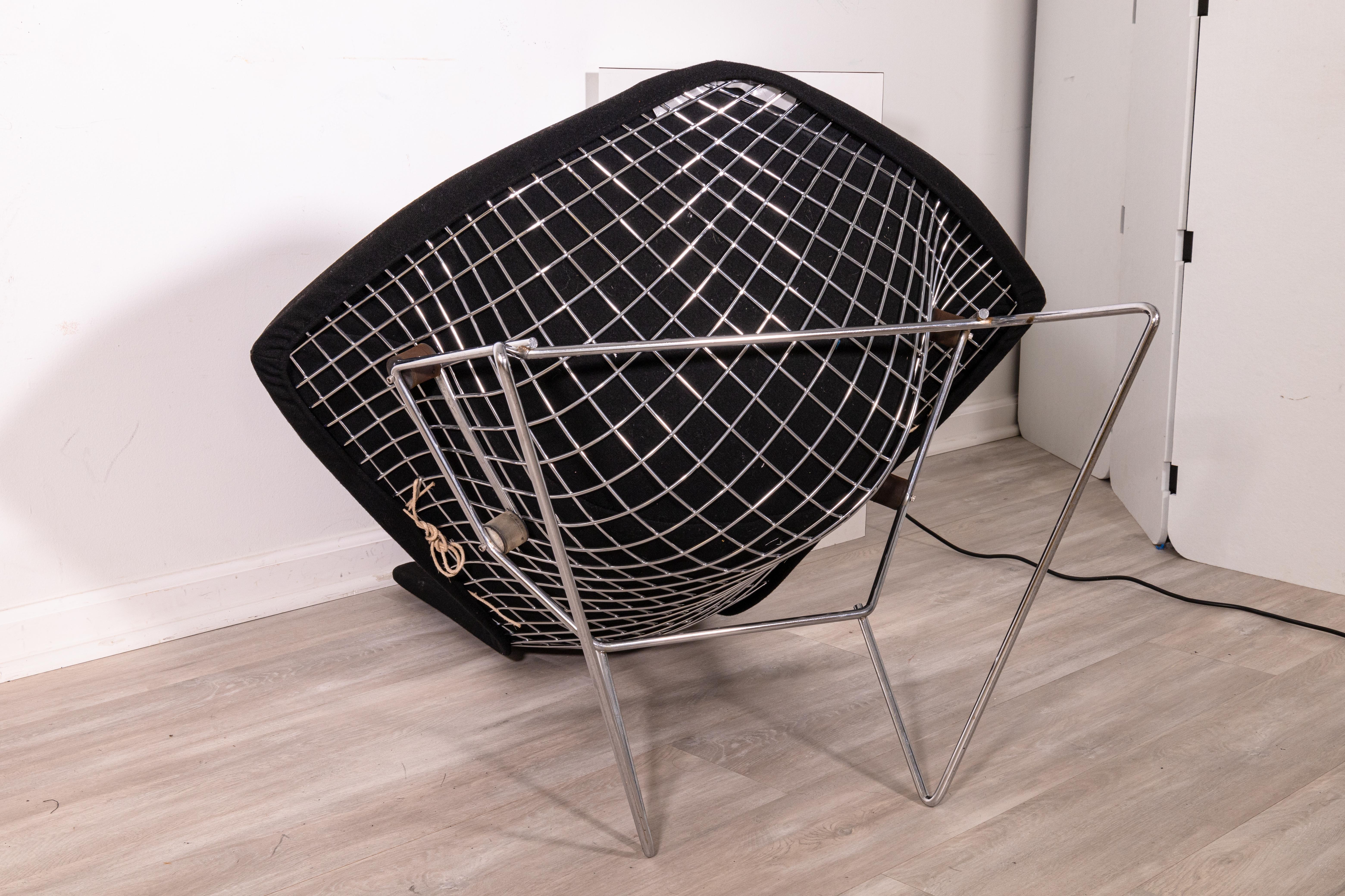 Harry Bertoia for Knoll Bird Chair & Ottoman with Black Upholstery Original 60s For Sale 3