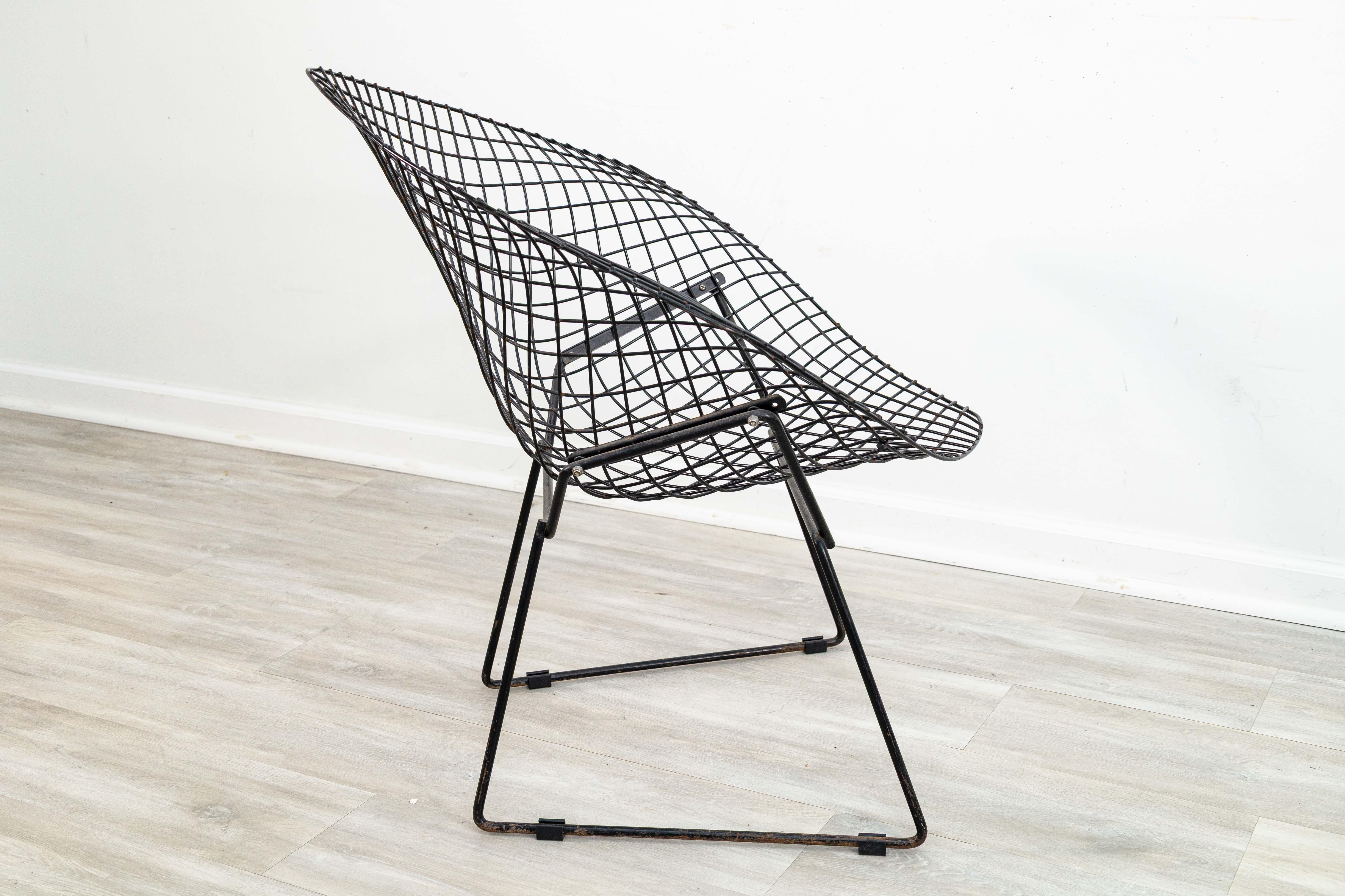 Mid-Century Modern Harry Bertoia for Knoll Diamond Black Wireframe Accent Chair Mid Century Modern For Sale