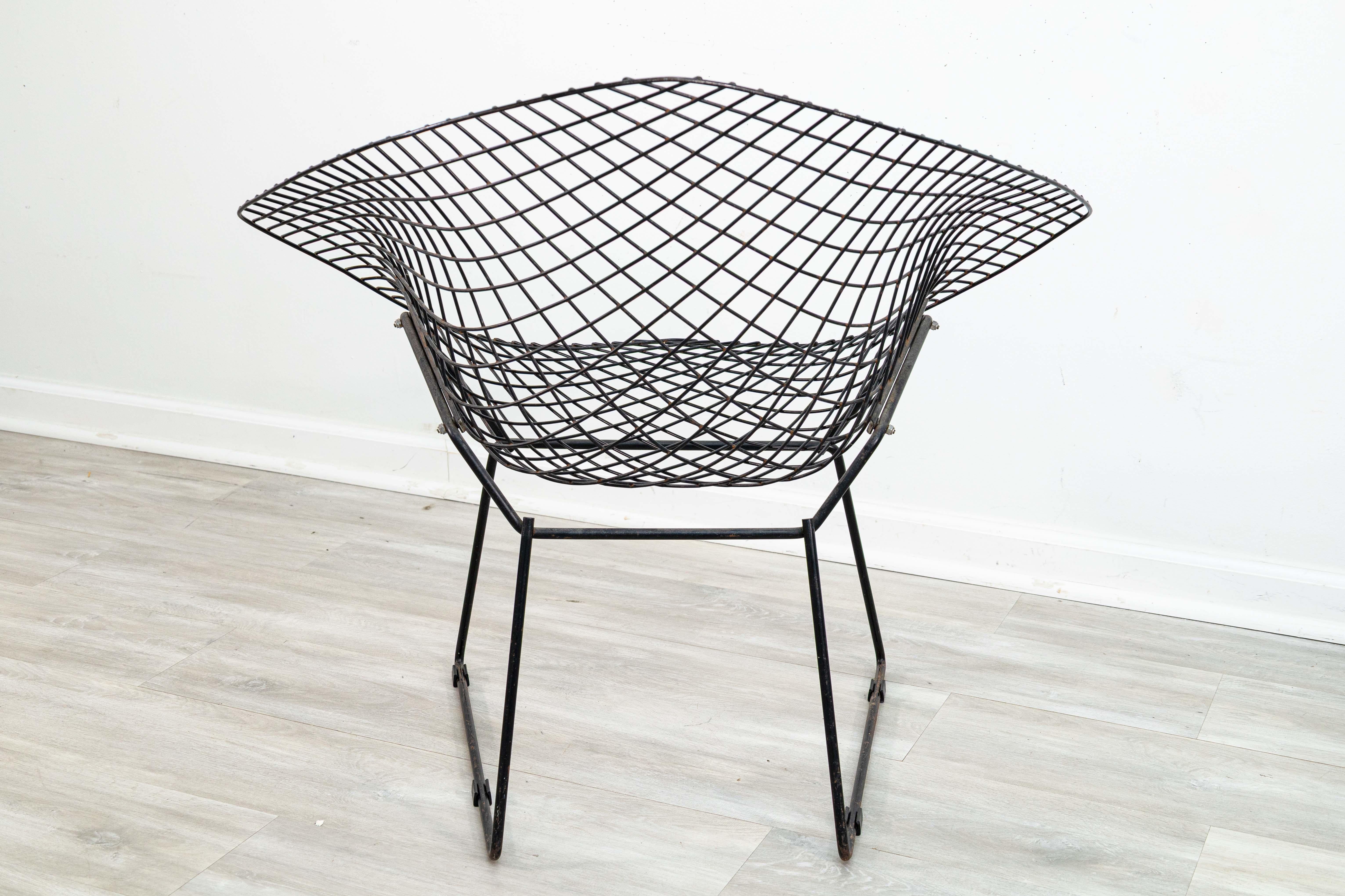 American Harry Bertoia for Knoll Diamond Black Wireframe Accent Chair Mid Century Modern For Sale