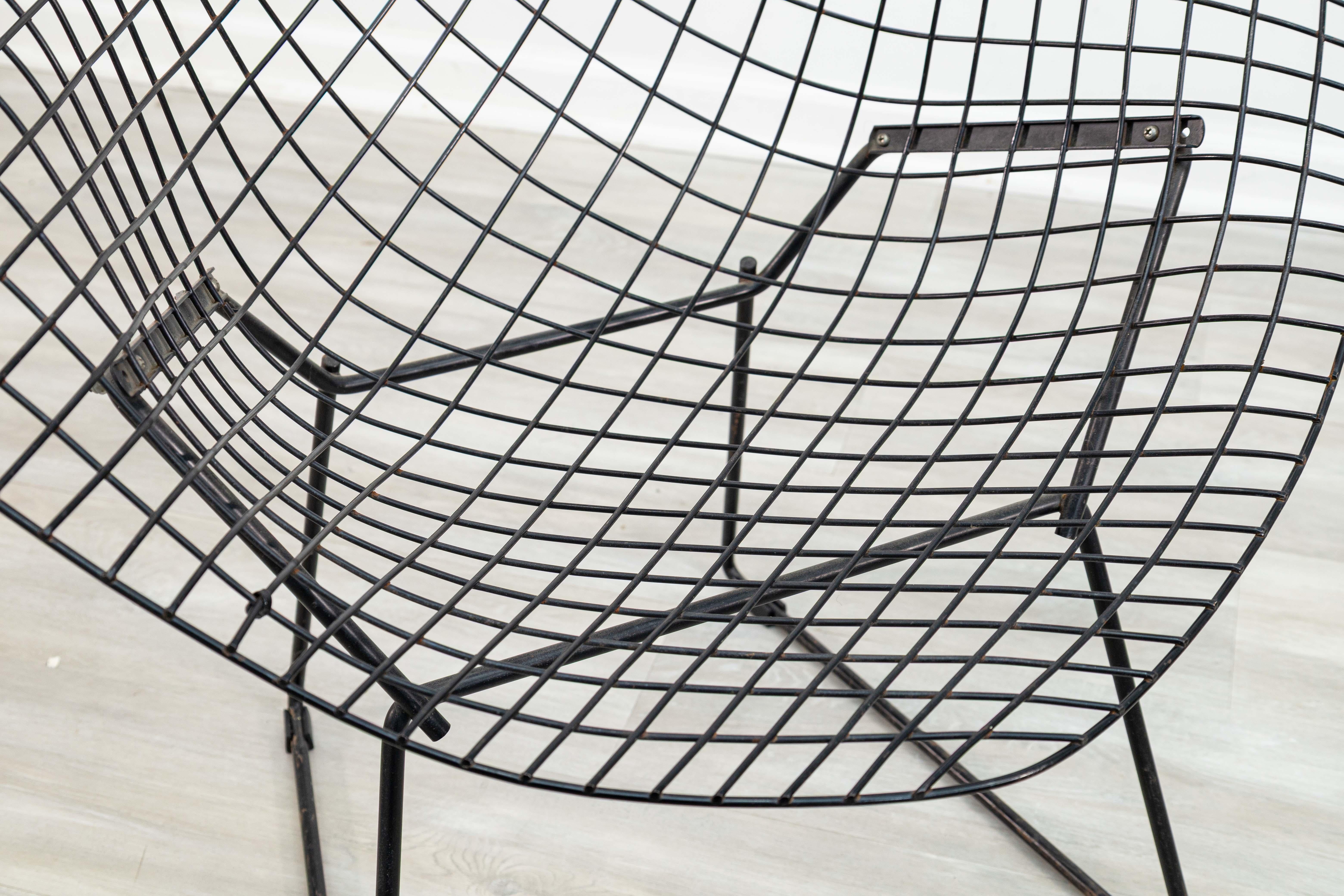 Aluminum Harry Bertoia for Knoll Diamond Black Wireframe Accent Chair Mid Century Modern For Sale