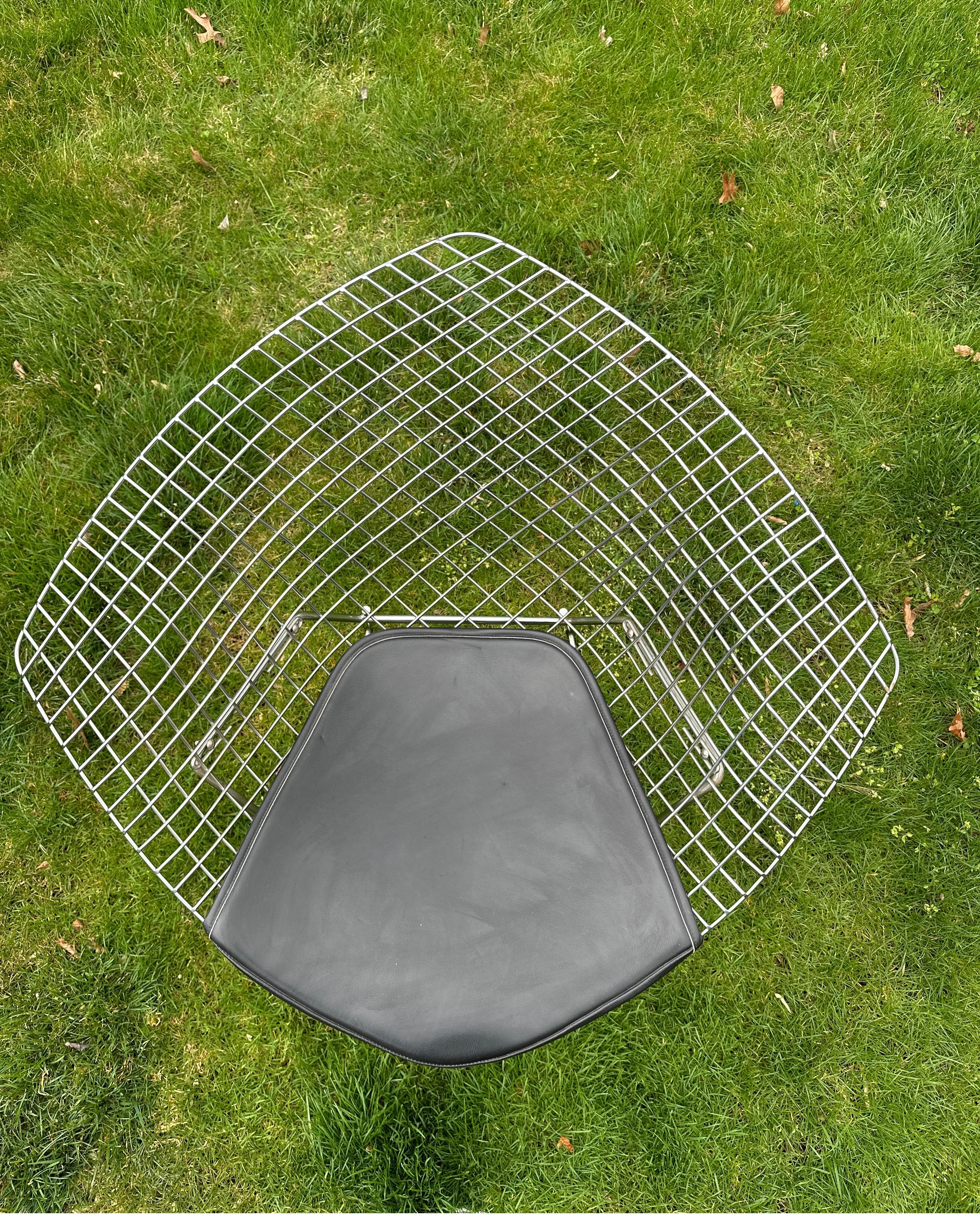 Contemporary Harry Bertoia for Knoll Diamond Chair - Chrome For Sale