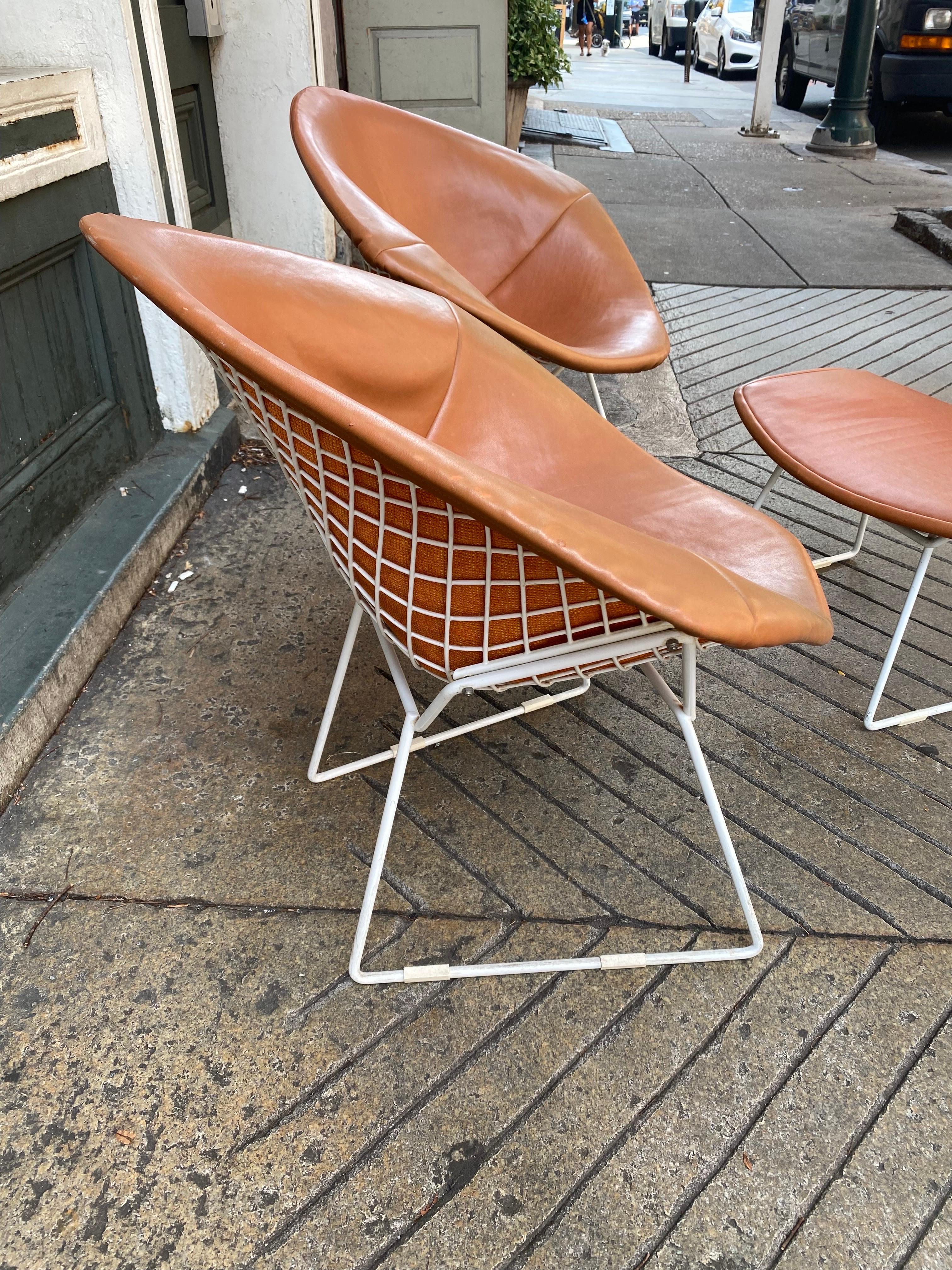 Harry Bertoia for Knoll Diamond Chairs with Ottoman In Good Condition In Philadelphia, PA