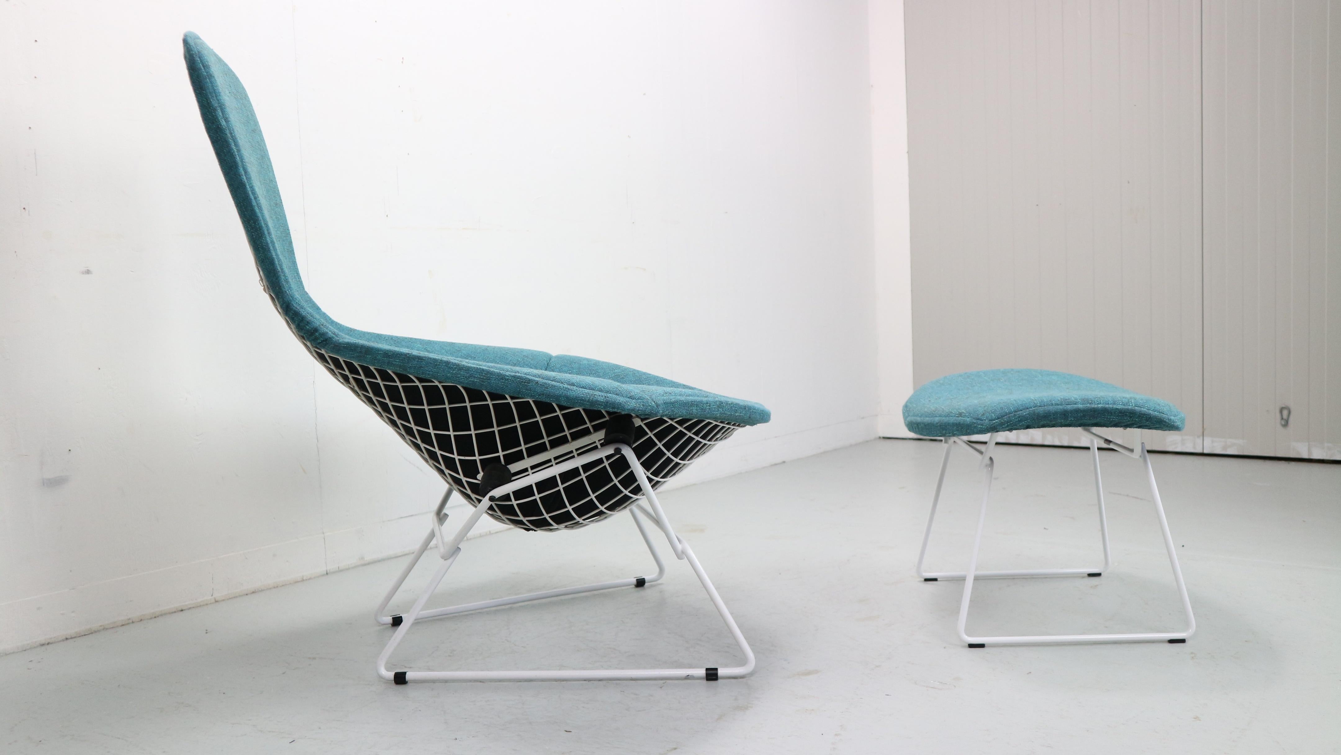 20th Century Harry Bertoia for Knoll International Bird Chair and Ottoman For Sale
