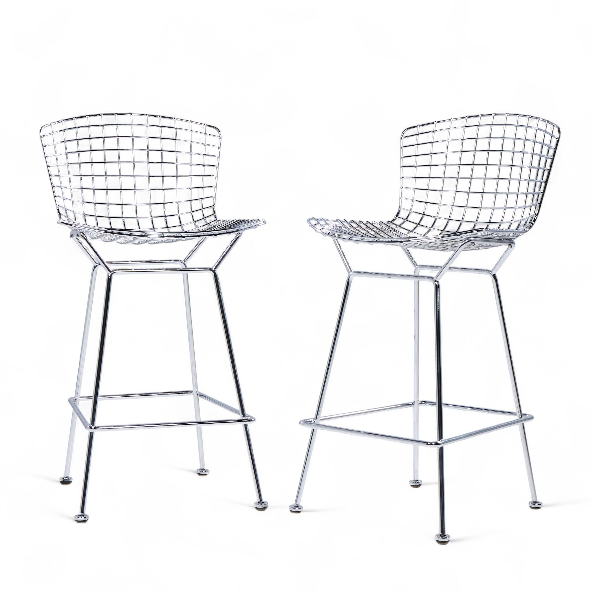 Mid-Century Modern Harry Bertoia for Knoll Mid Century Chrome Counter Stools - Pair en vente