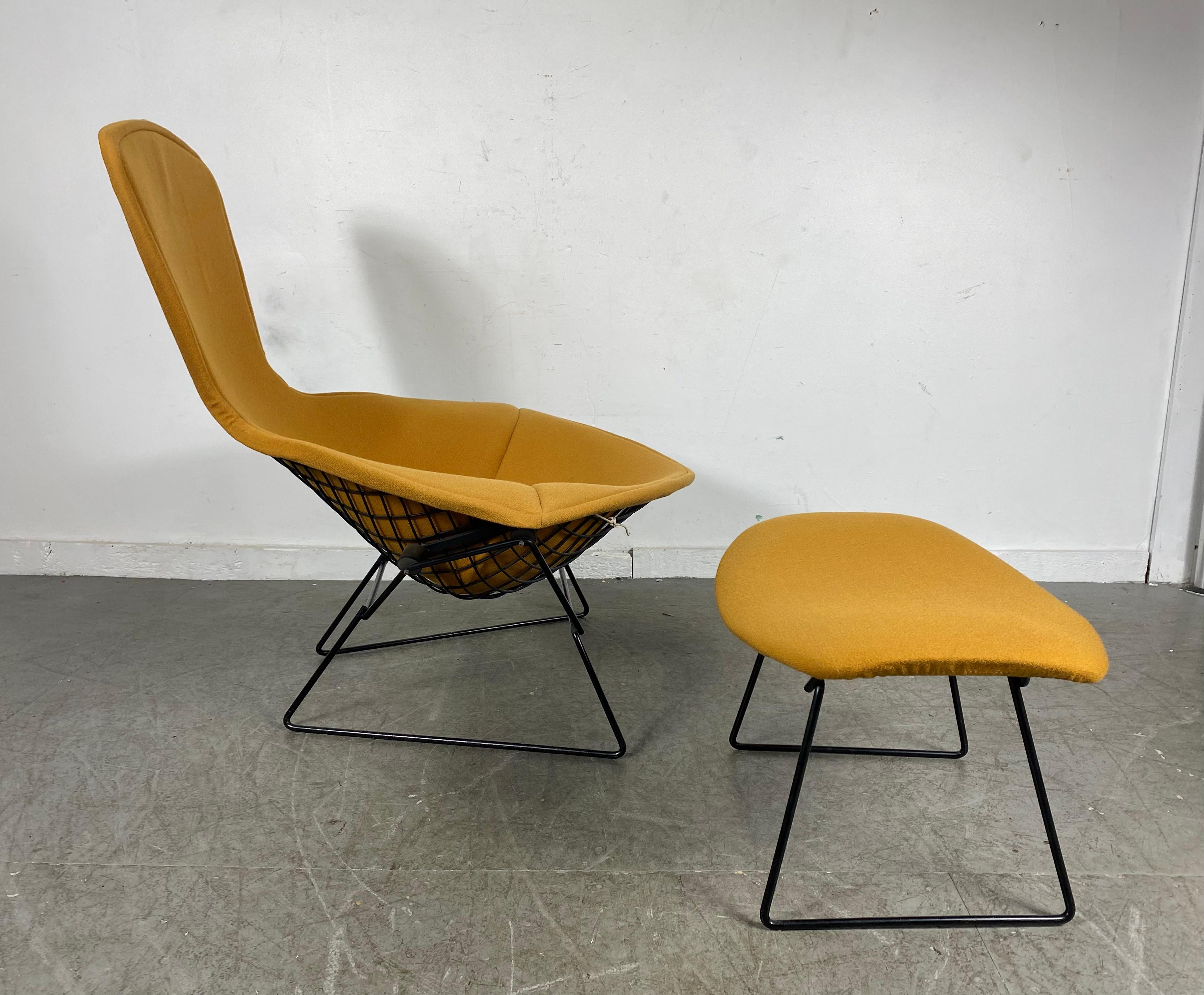 Harry Bertoia pour Knoll, fauteuil oiseau modèle avec pouf, 1980 en vente 2