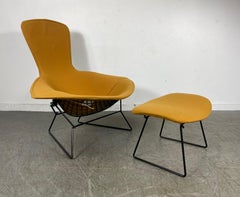 Harry Bertoia pour Knoll, fauteuil oiseau modèle avec pouf, 1980