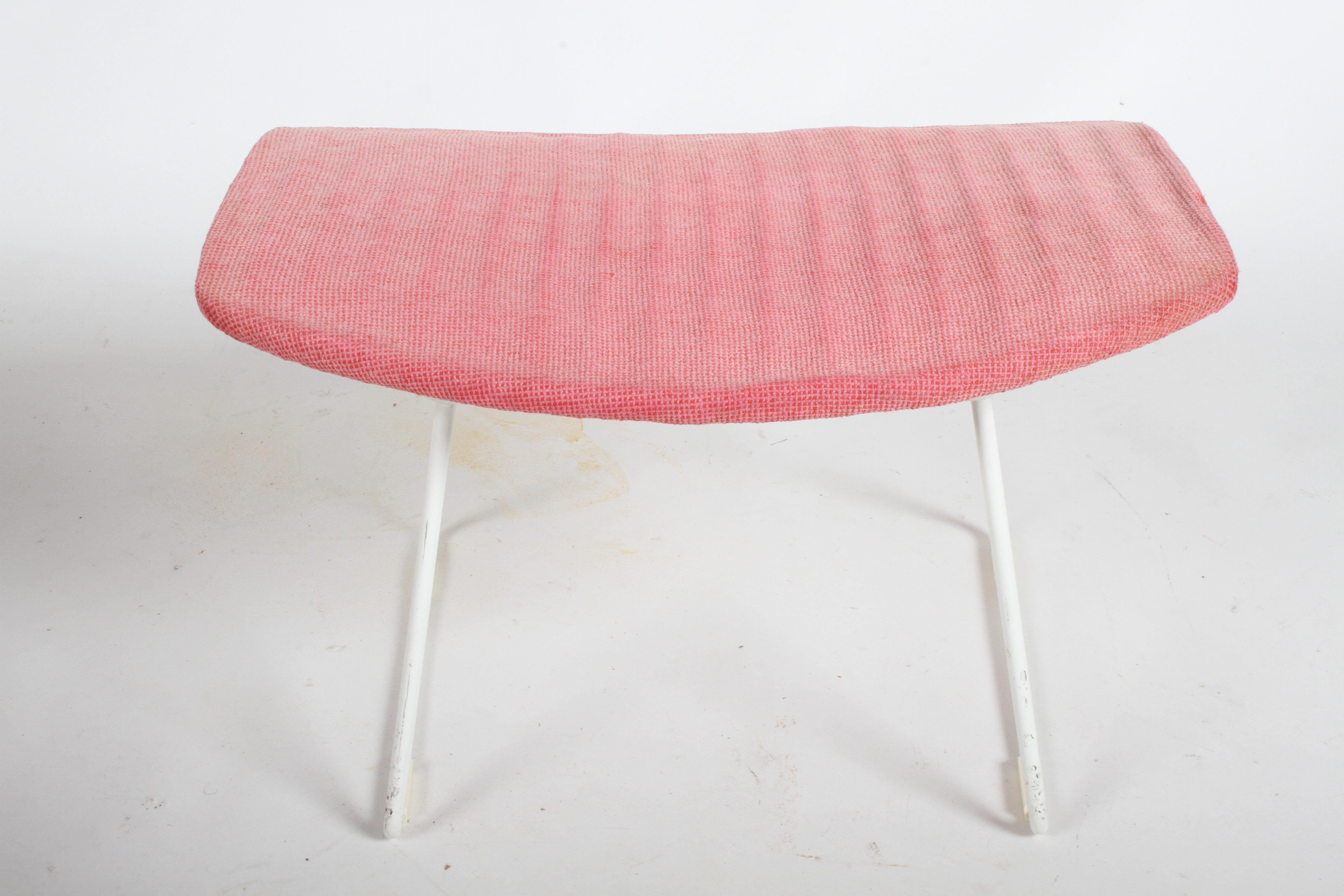 Harry Bertoia for Knoll Wide White Diamond Chair & Ottoman with Pink Upholstery  For Sale 9