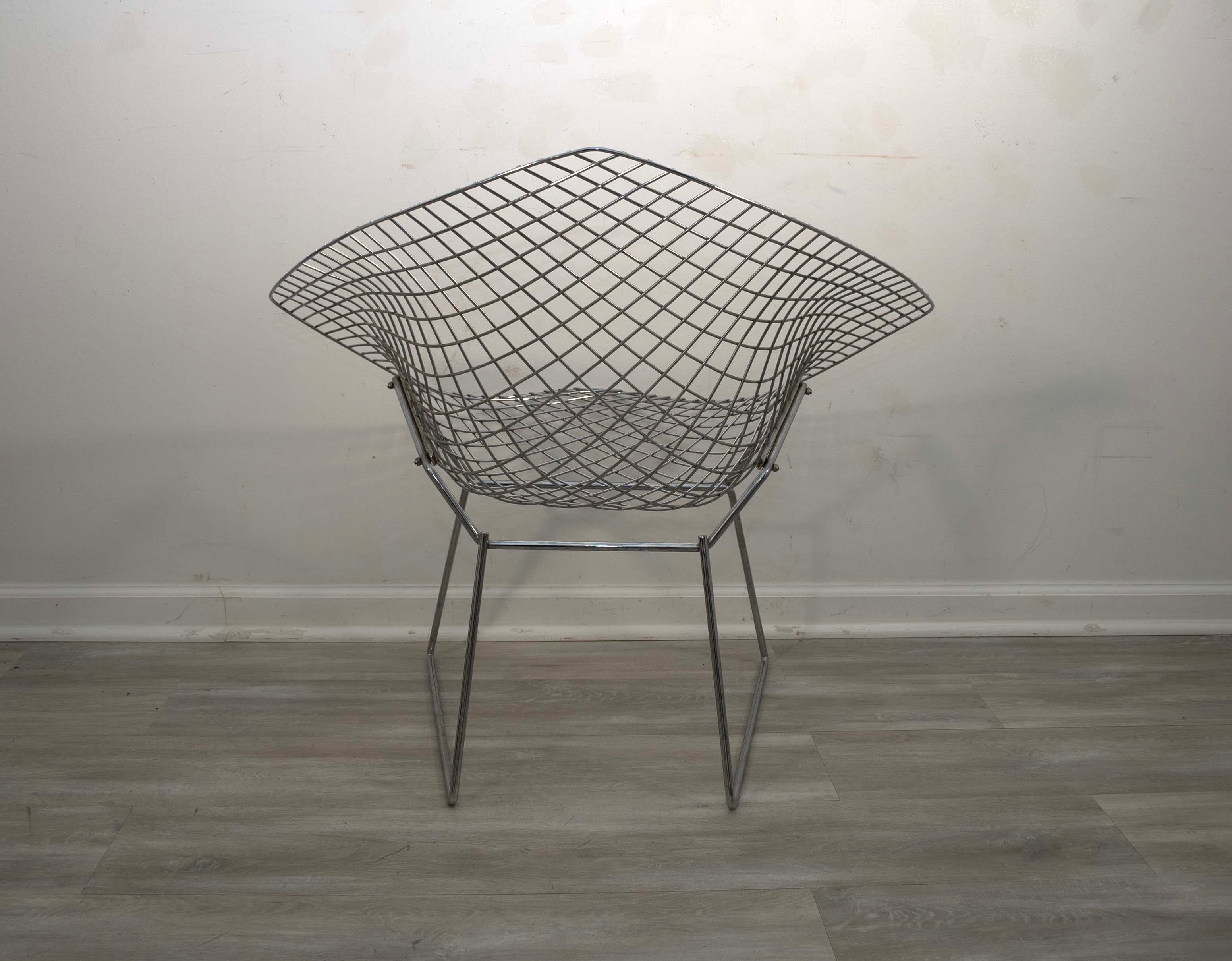 American Harry Bertoia for Knoll Wire Diamond Chair Mid Century Modern For Sale