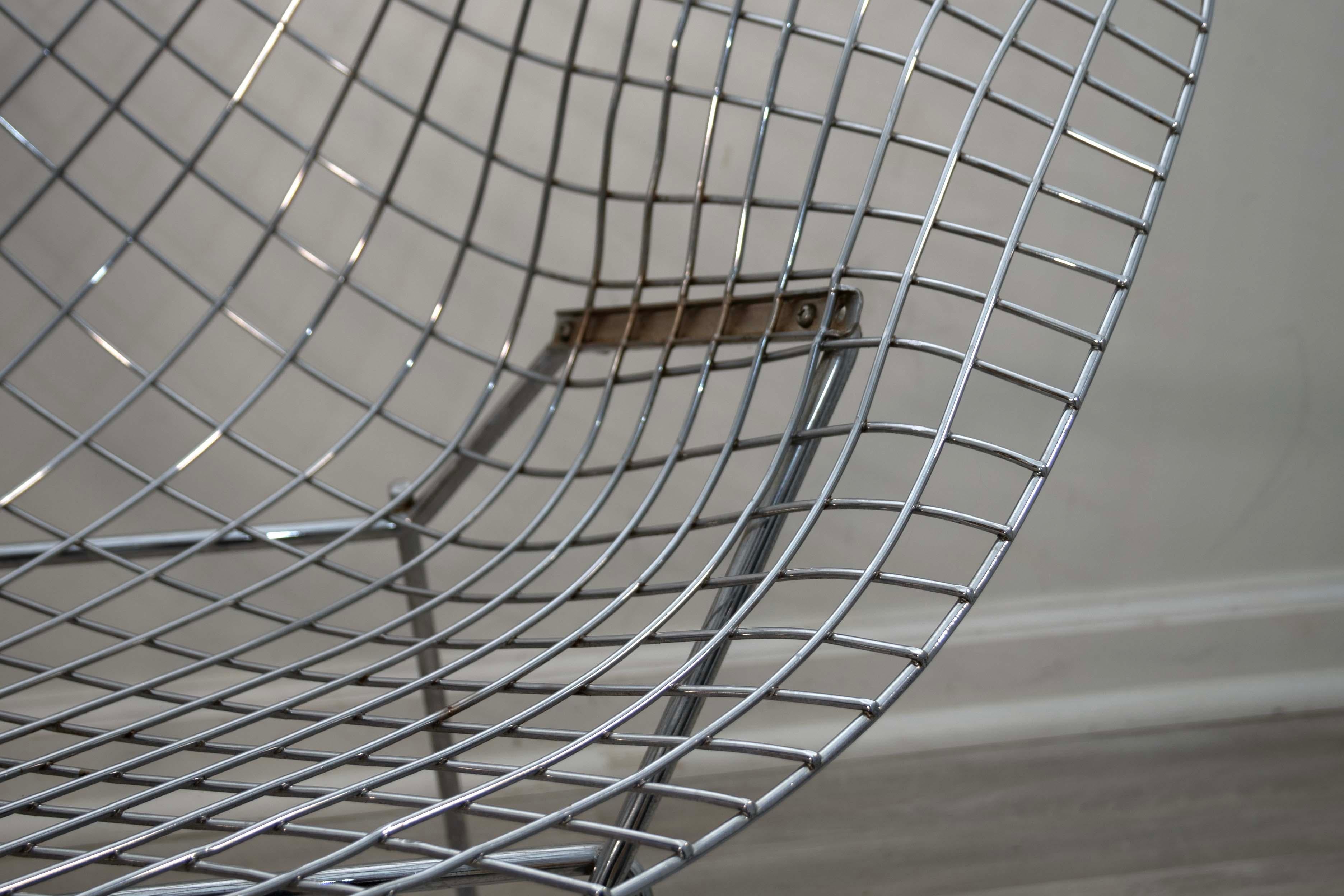Harry Bertoia for Knoll Wire Diamond Chair Mid Century Modern In Good Condition For Sale In Keego Harbor, MI