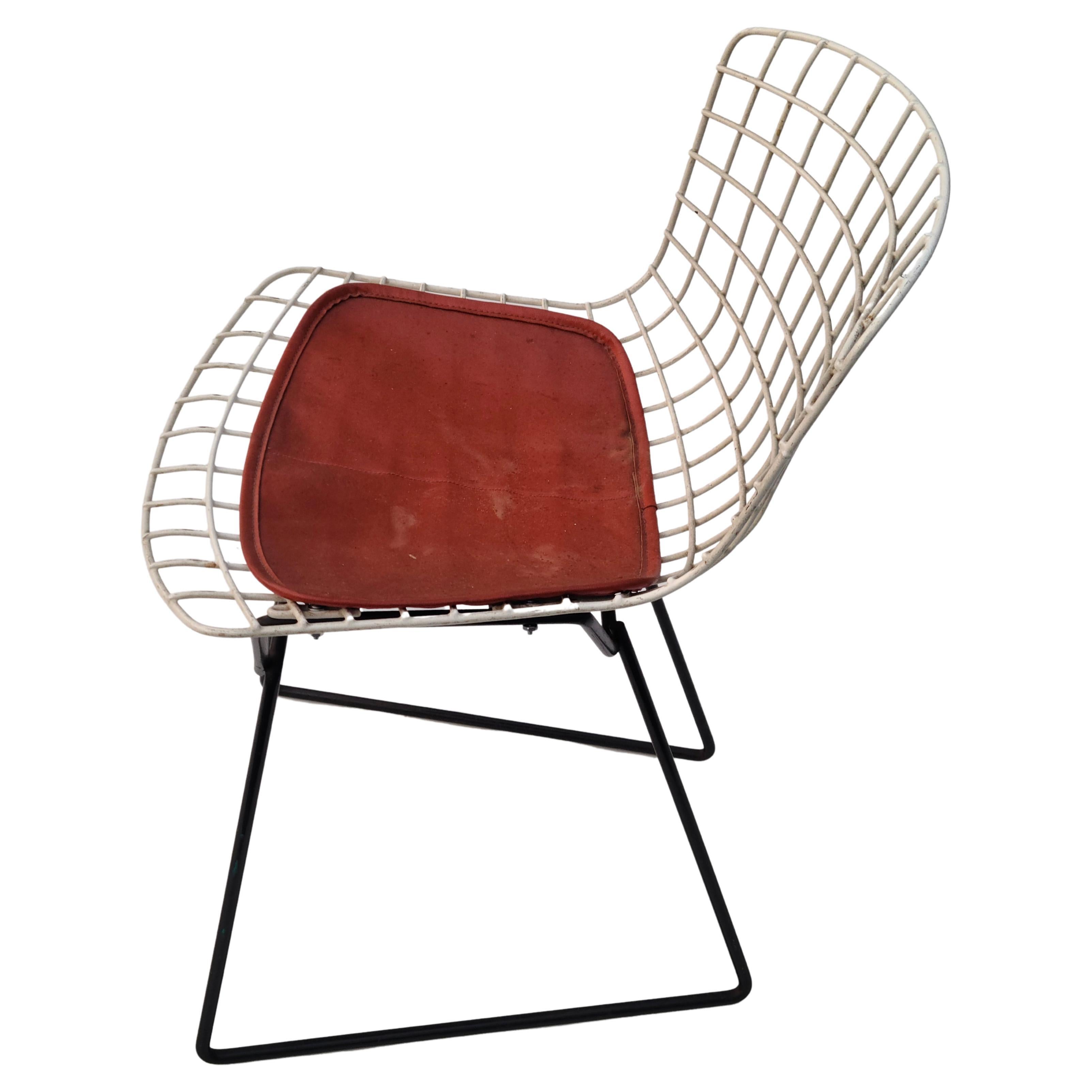 Harry Bertoia Knoll Associates Small Wire Child Chair For Sale at 1stDibs