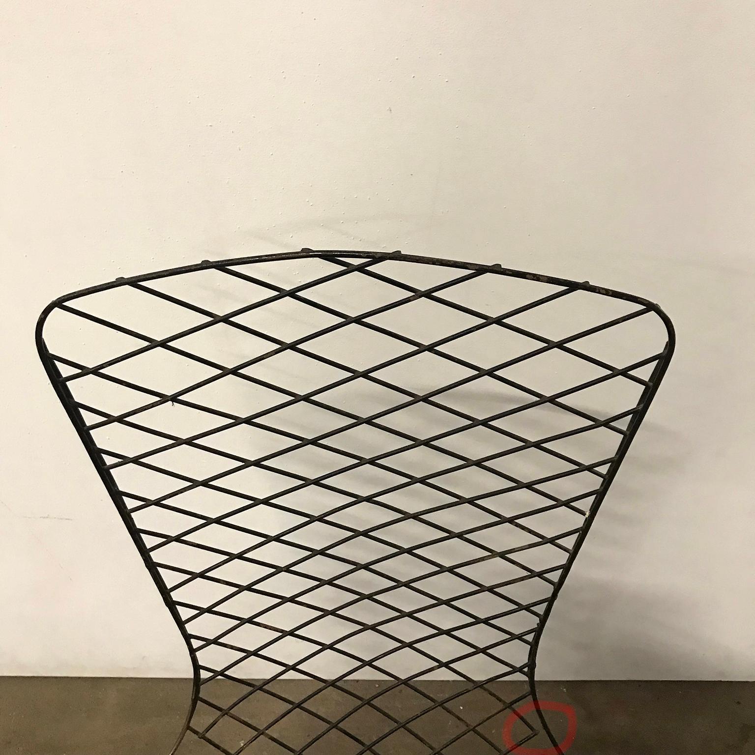 1952, Harry Bertoia for, Knoll International, Large Bird Chair in Black For Sale 3